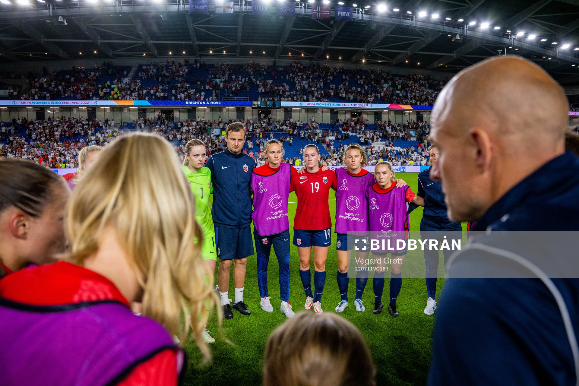 Goalkeeper Guro Pettersen, goalkeeper coach Roger Eskeland,
