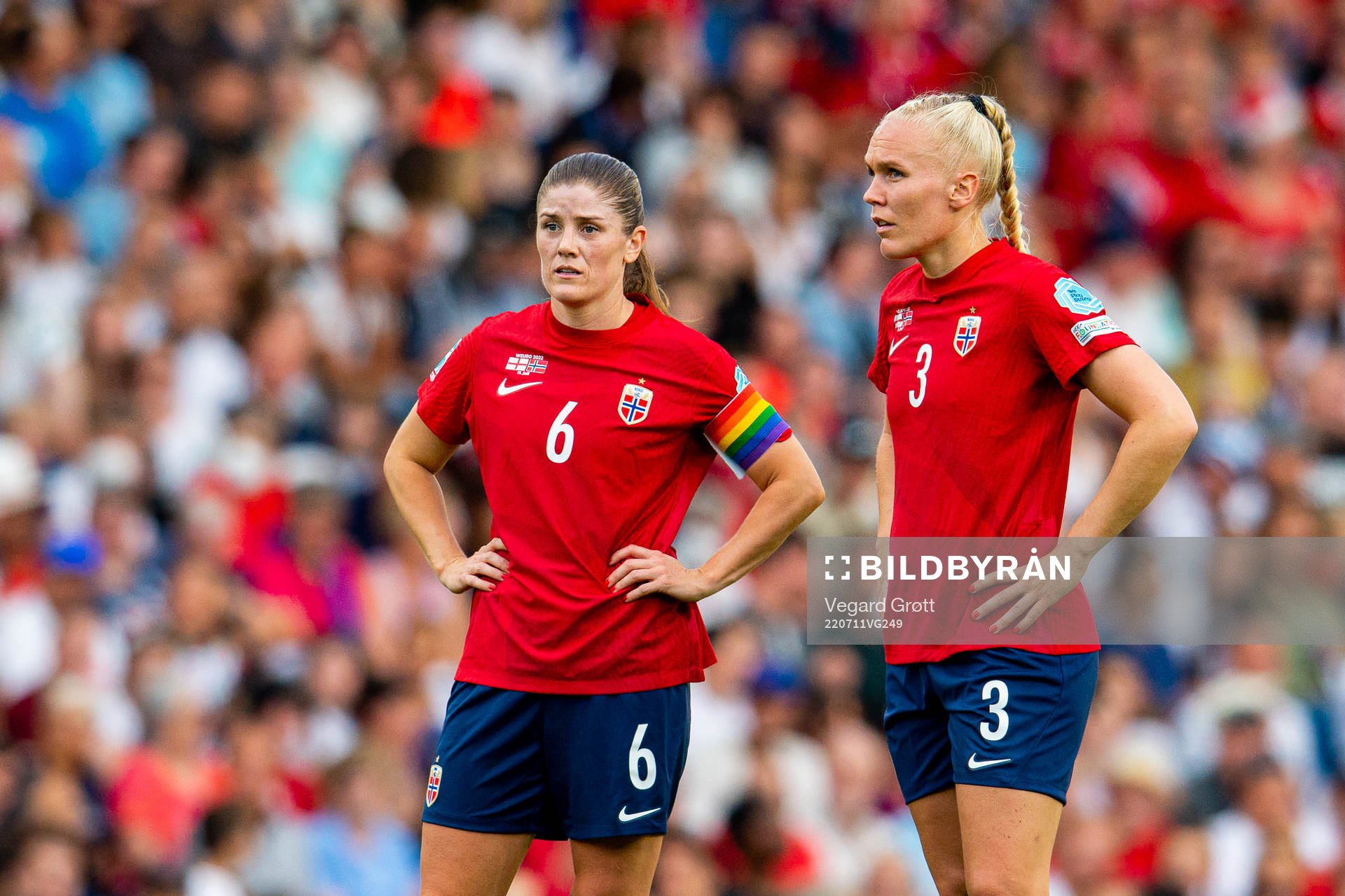 Maren Mjelde and Maria Thorisdottir of Norway