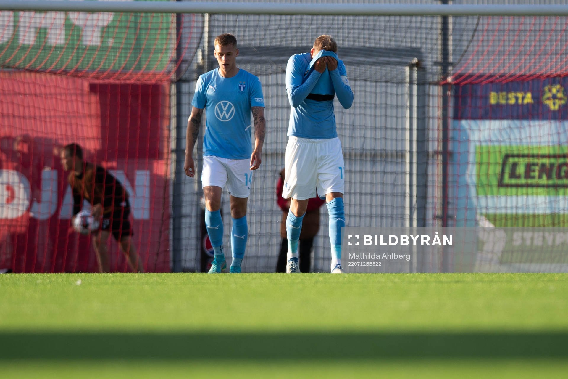 Ola Toivonen of Malmö FF looks dejected