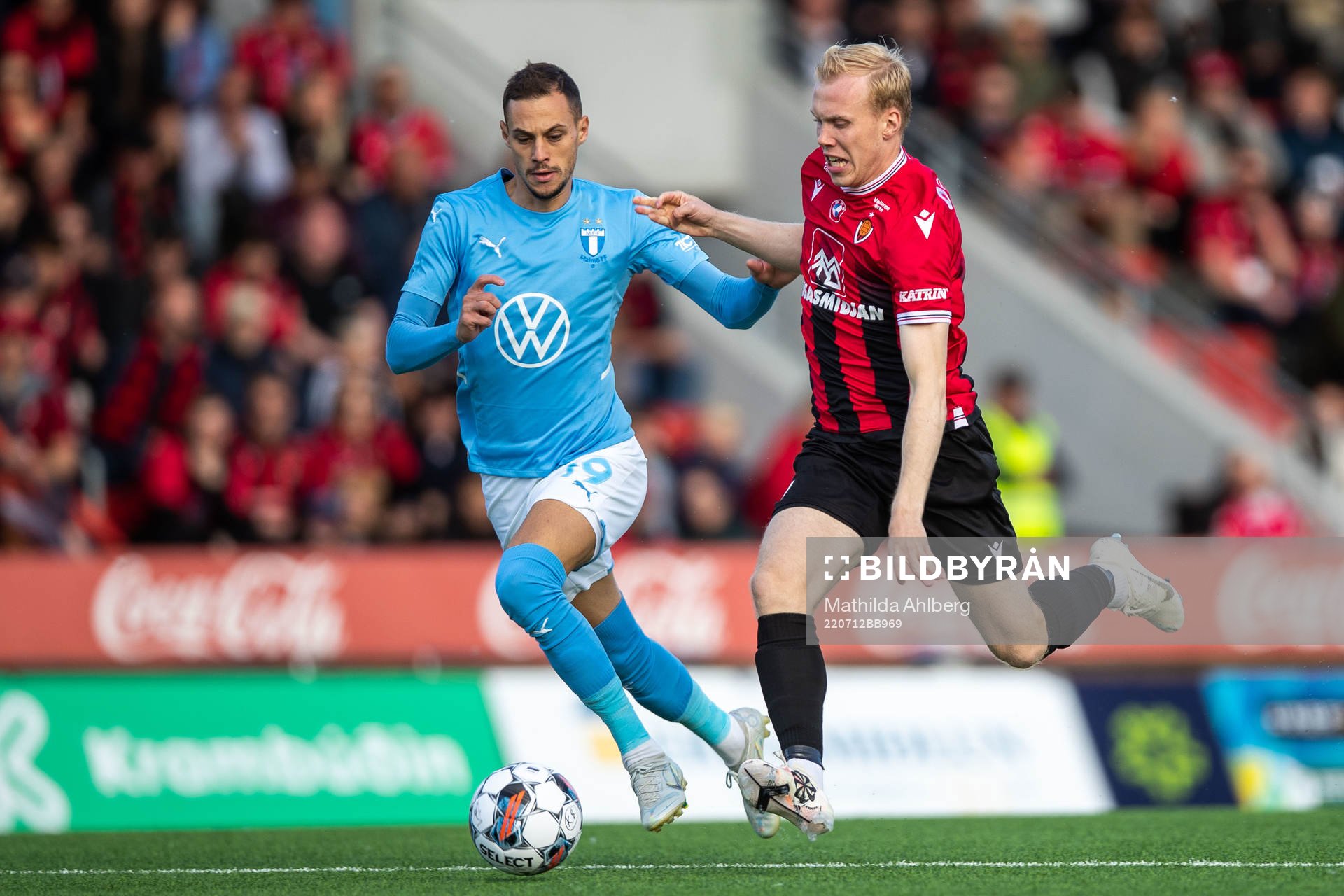 Veljko Birmancevic of Malmö FF and Viktor Örlygur Andrason of Vikingur during the UEFA Champions League qualifying match between Vikingur and Malmö FF on July 12, 2022 in Reykjavik. 