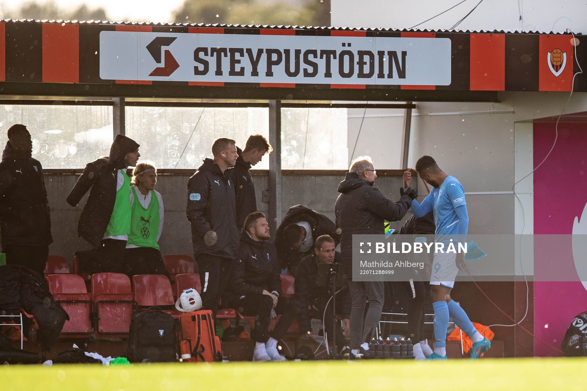 Isaac Kiese Thelin of Malmö FF in pain