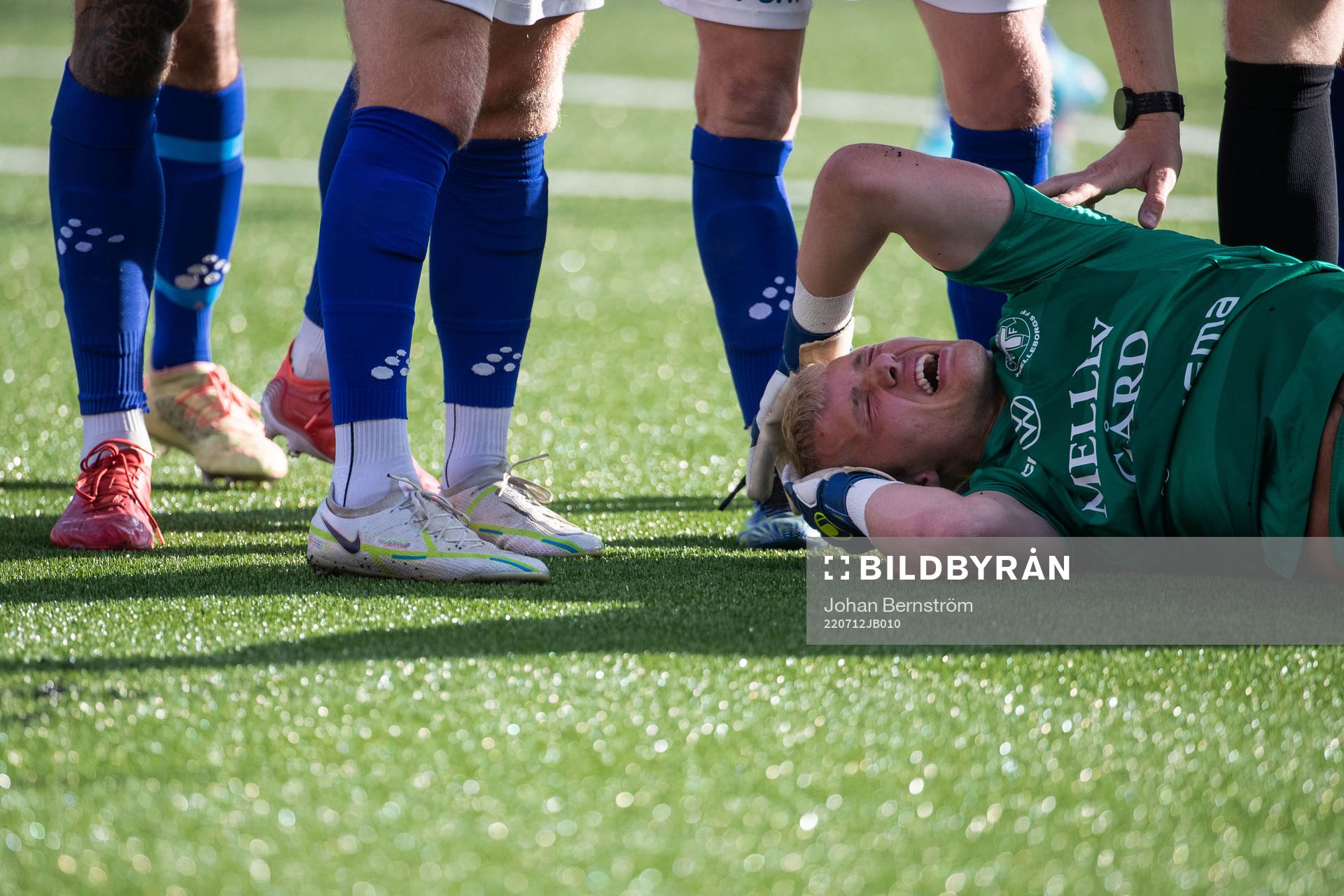 Trelleborgs målvakt Kasper Thiesson Kristensen har ont