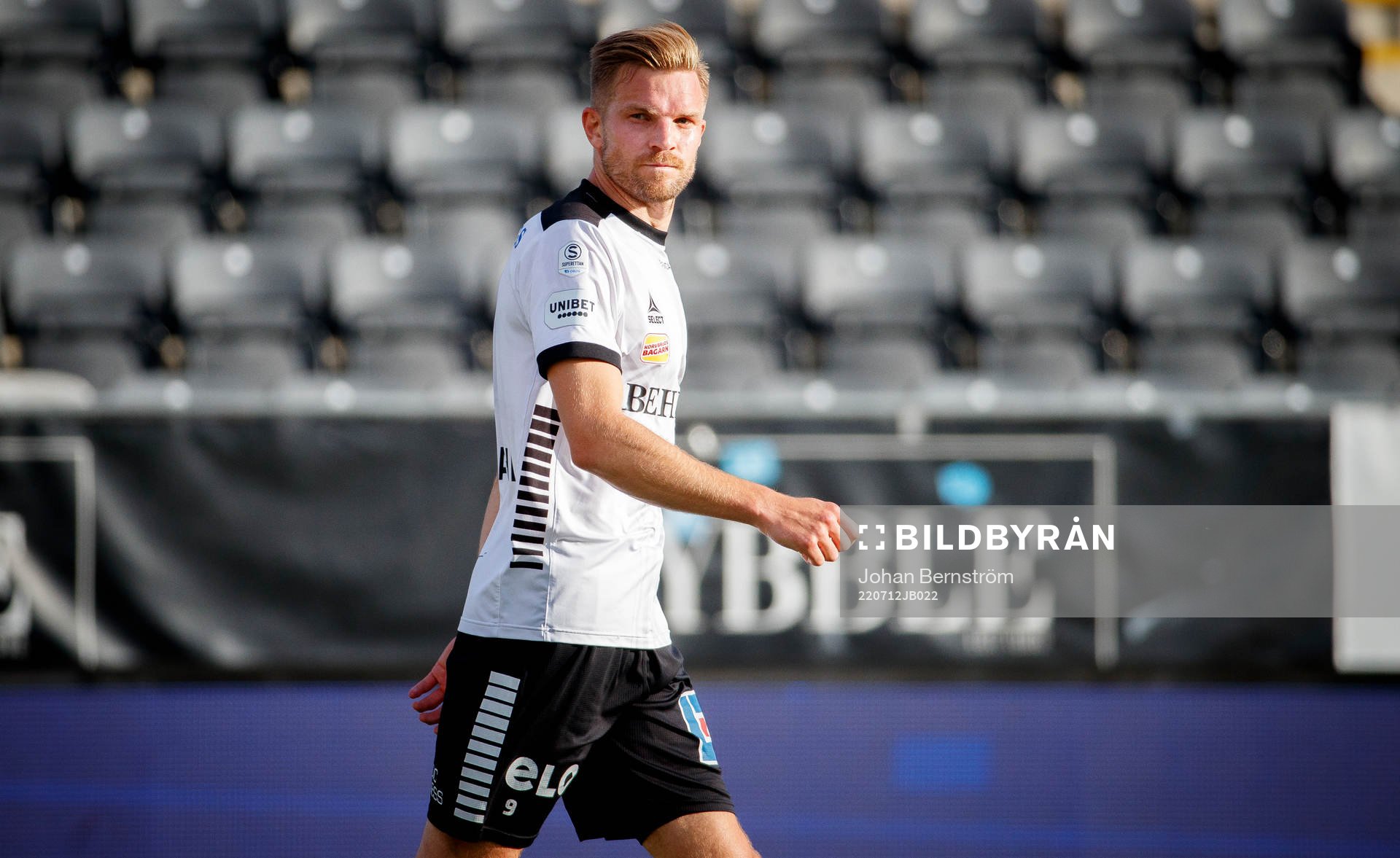 Örebros Erik Björndahl deppar