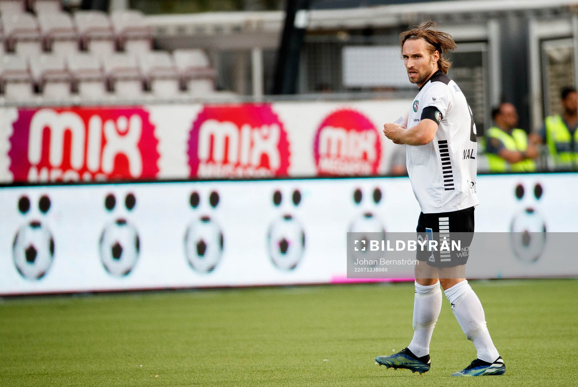 Örebros Kevin Walker deppar