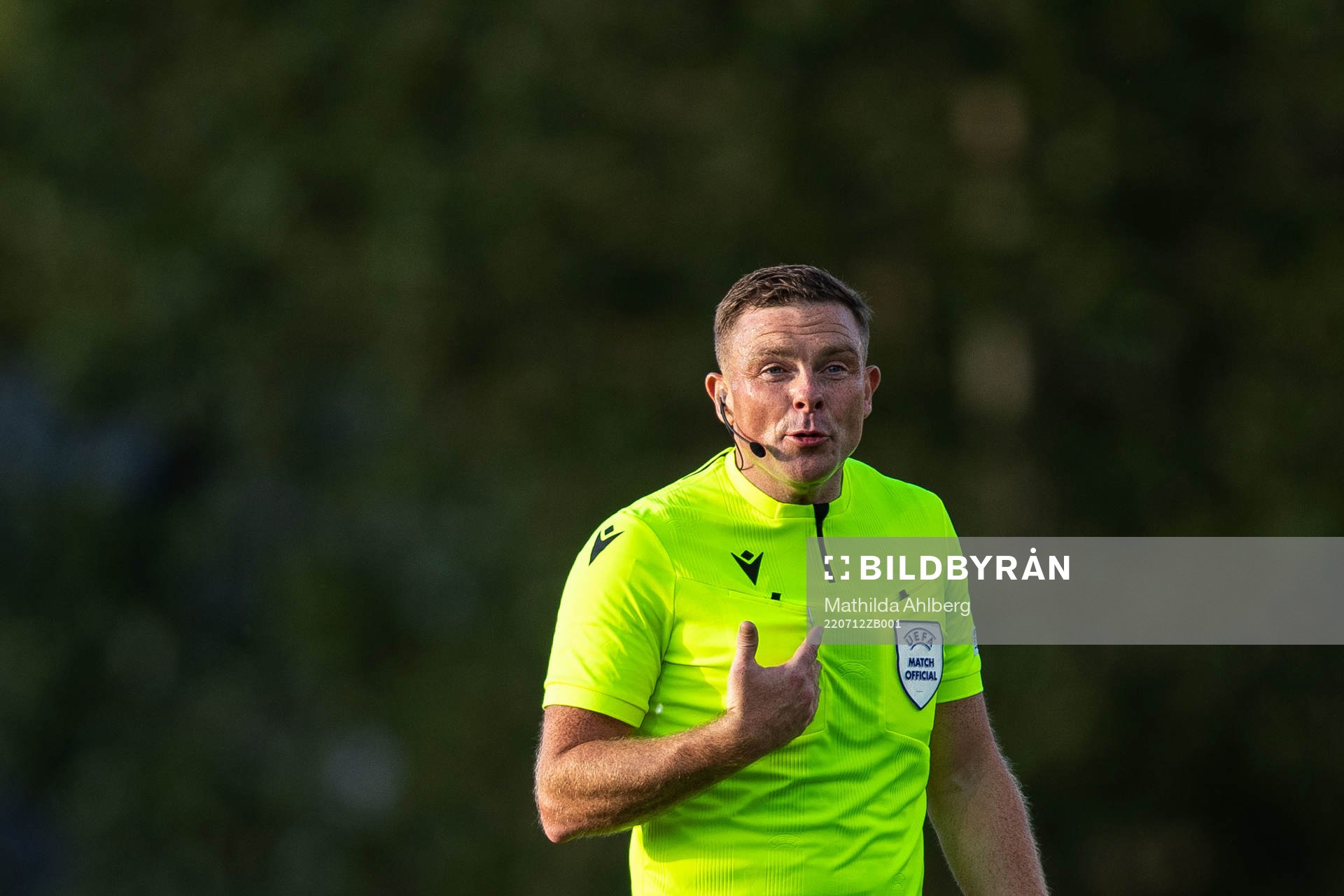 Referee John Beaton