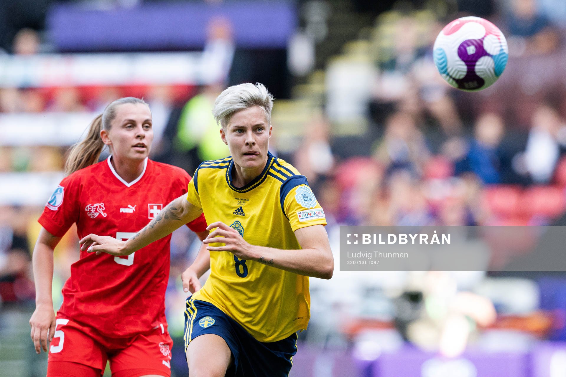 Noelle Maritz of Switzerland and Lina Hurtig of Sweden