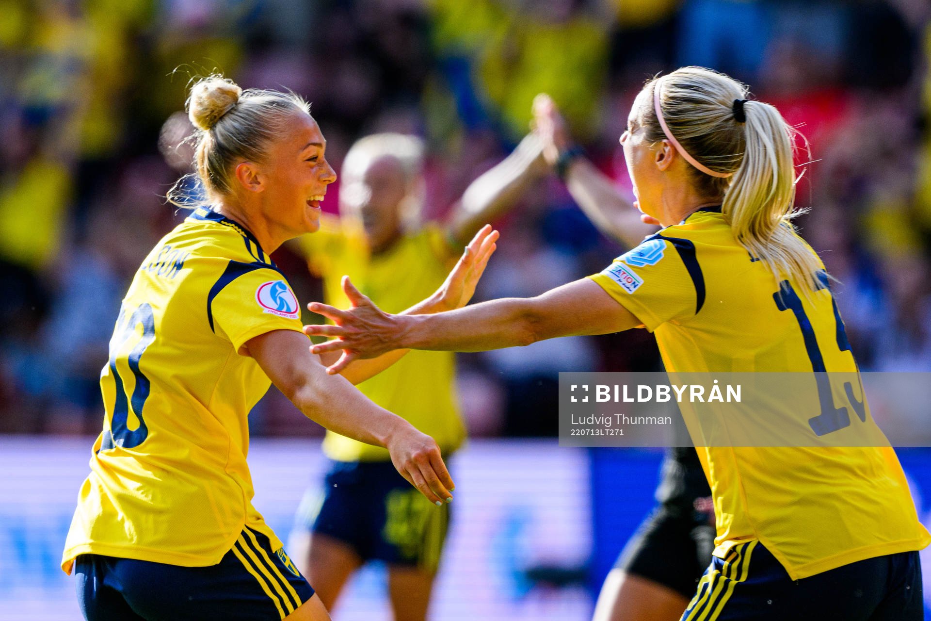 Hanna Bennison of Sweden celebrates with Amanda Ilestedt