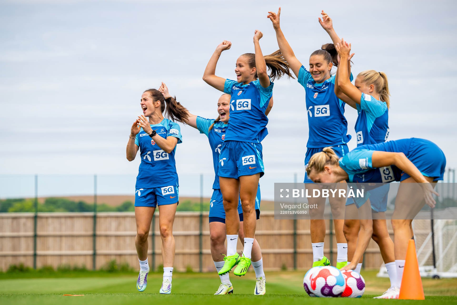 Tuva Hansen, goalkeeper Aurora Mikalsen, Guro Reiten and