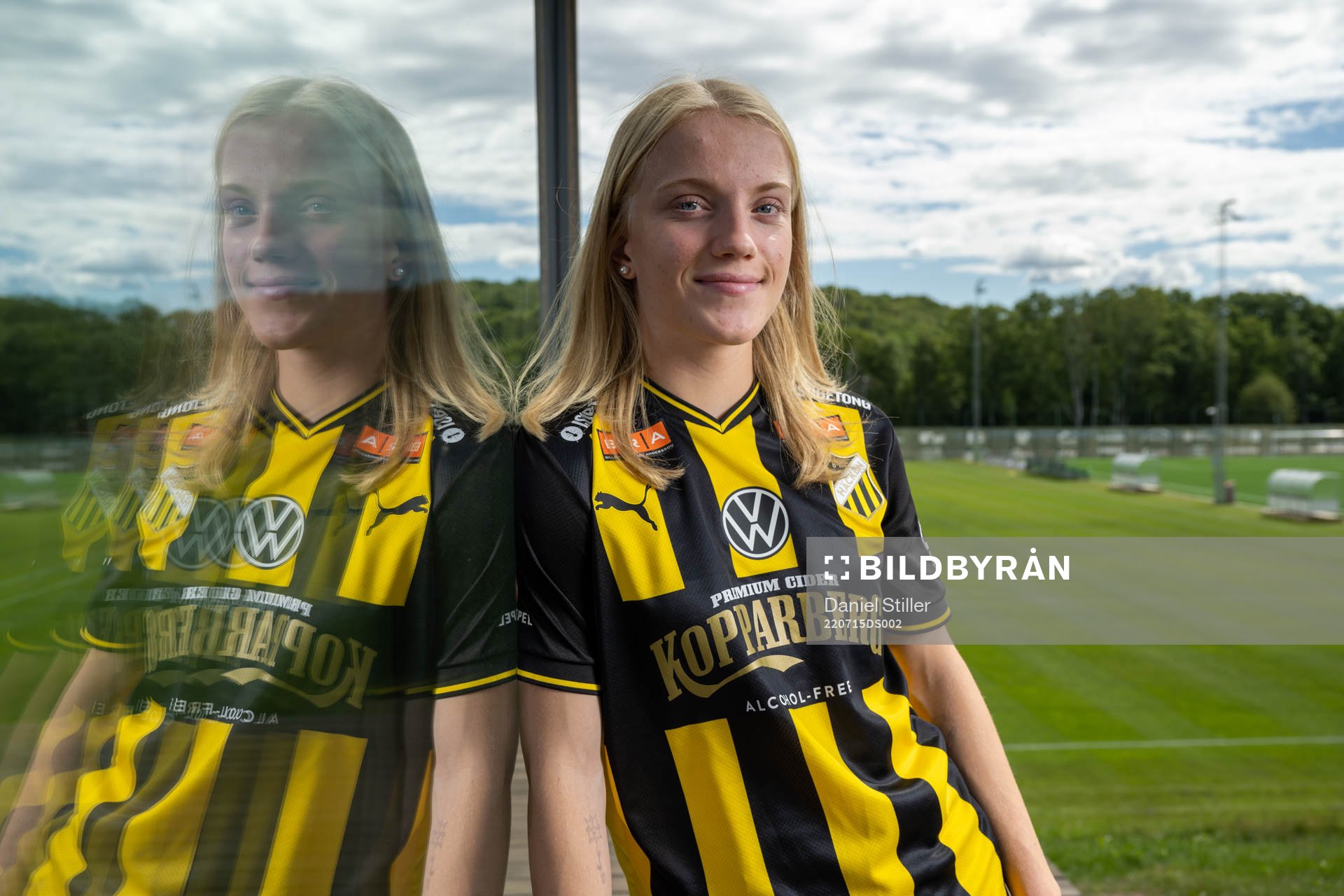 Anna Sandberg poserar för ett porträtt i samband med att hon presenteras som Häckens nyförvärv den 15 juli 2022 i Göteborg. 