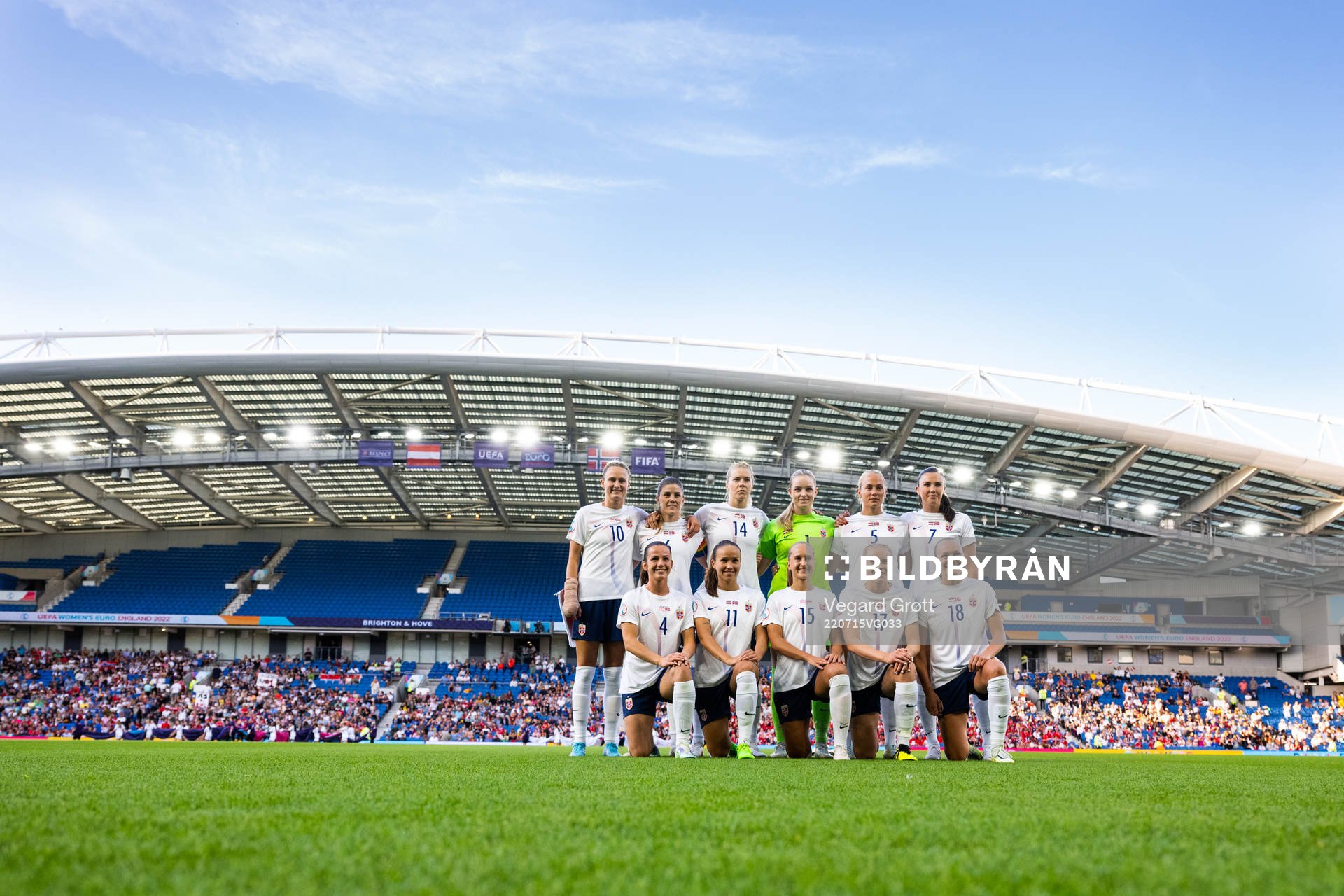The starting eleven of Norway pose for a team photo