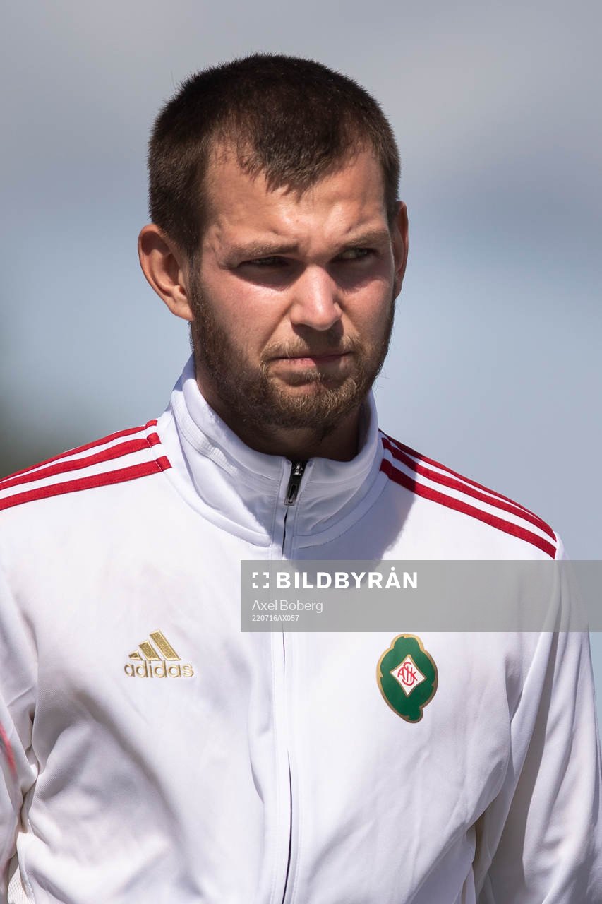 Skövdes målvakt Markus Fröjd inför  fotbollsmatchen i Superettan mellan Skövde AIK och Brage den 16 juli 2022 i Skövde. 