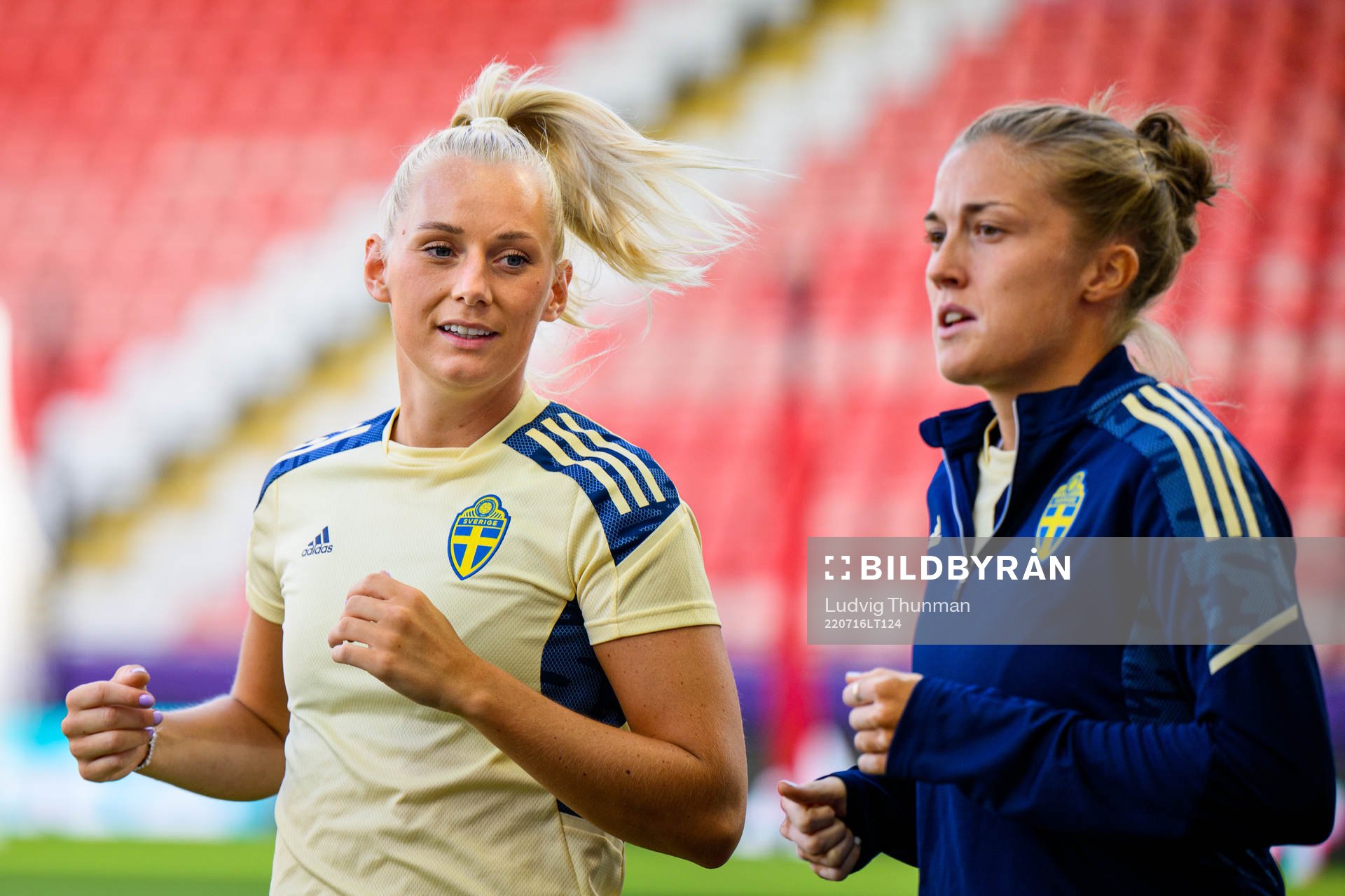 Stina Blackstenius and Filippa Angeldahl of the Swedish