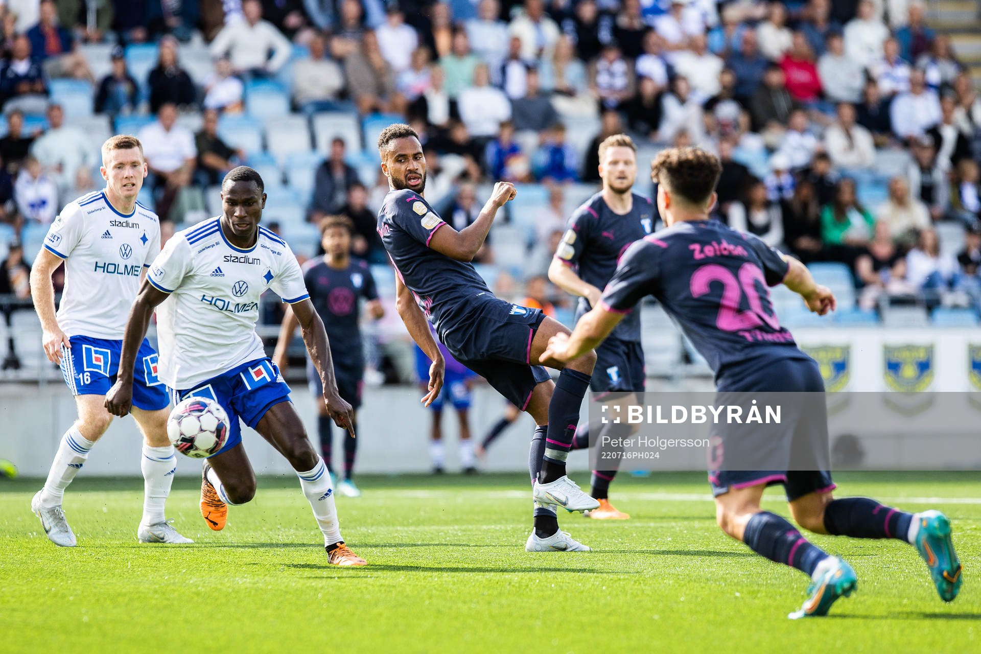 IFK Norrköpings Godswill Ekpolo och Malmö FFs Isaac Kiese