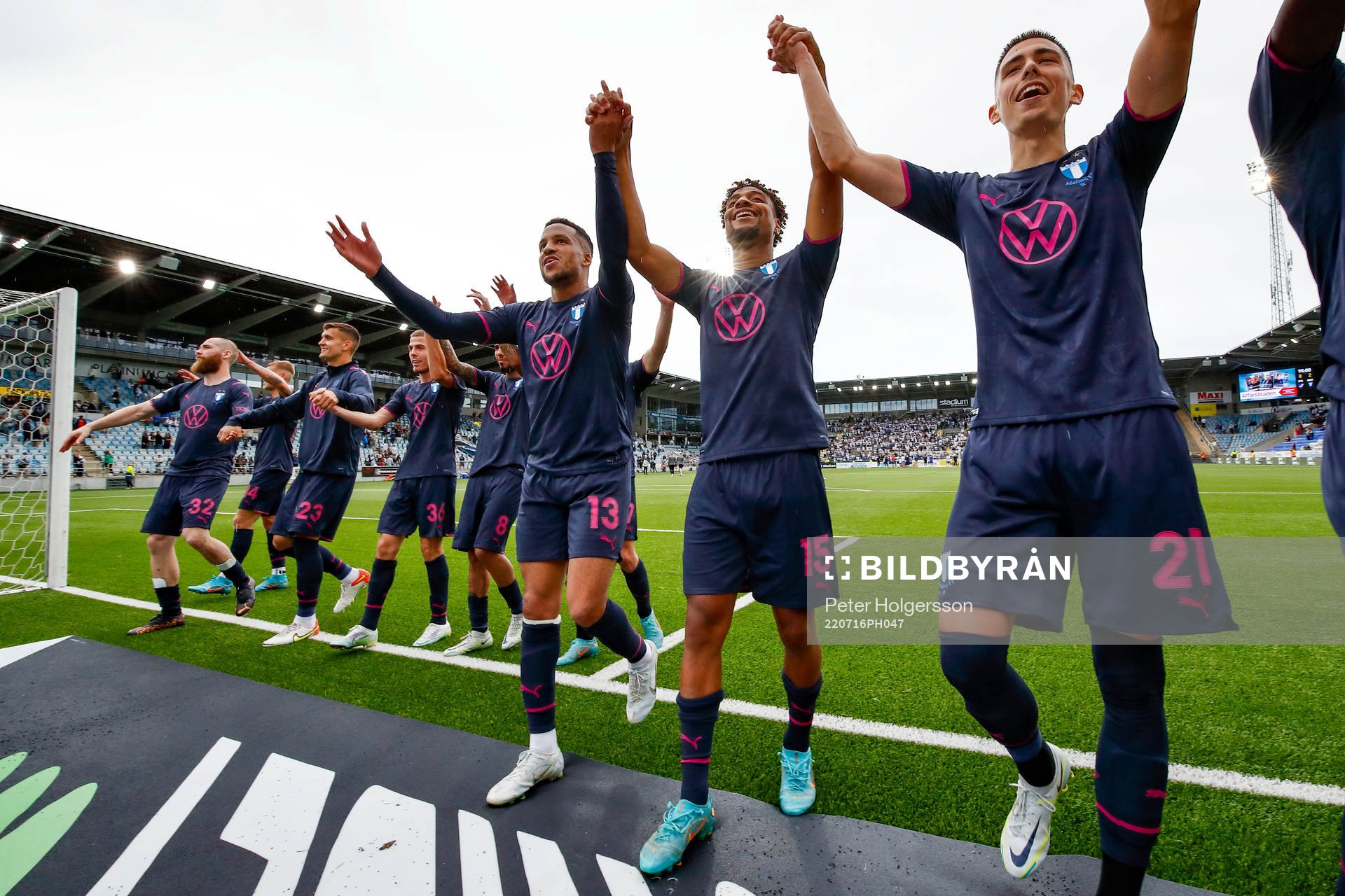 Malmö FFs spelaremed Martin Olsson, Joseph Ceesay och