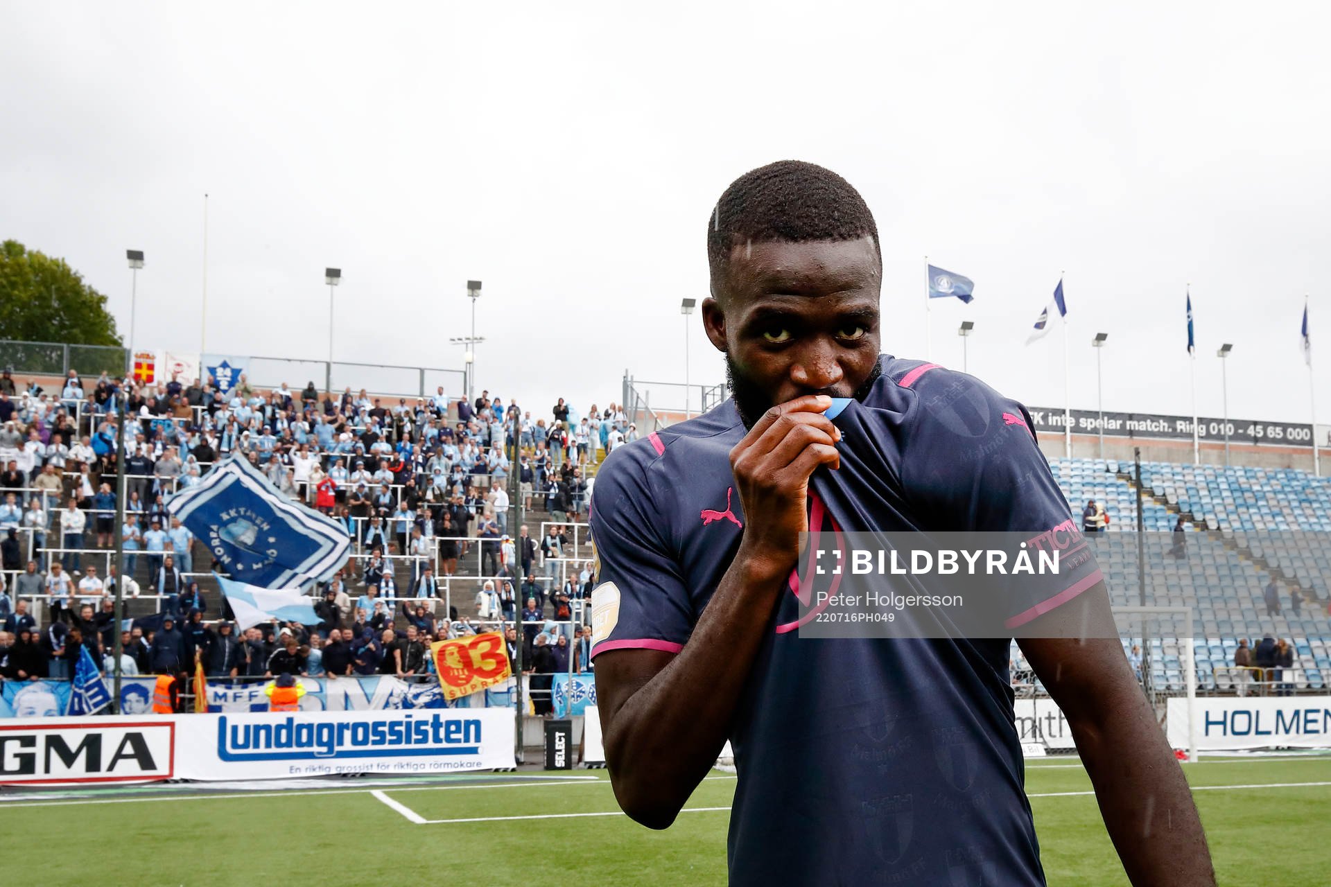 Malmö FFs Mahame Siby jublar