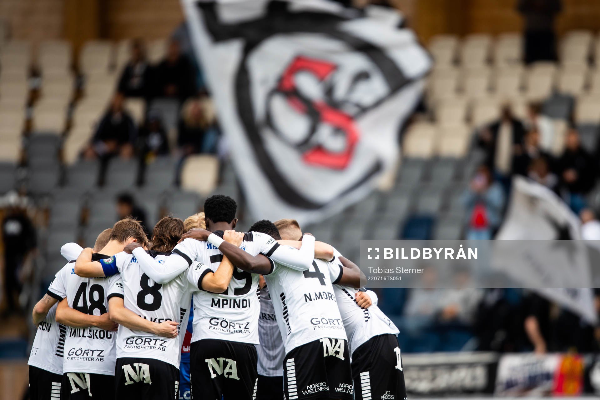 Örebros spelare samlade inför fotbollsmatchen i Superettan mellan Dalkurd och Örebro den 16 juli 2022 i Uppsala. 