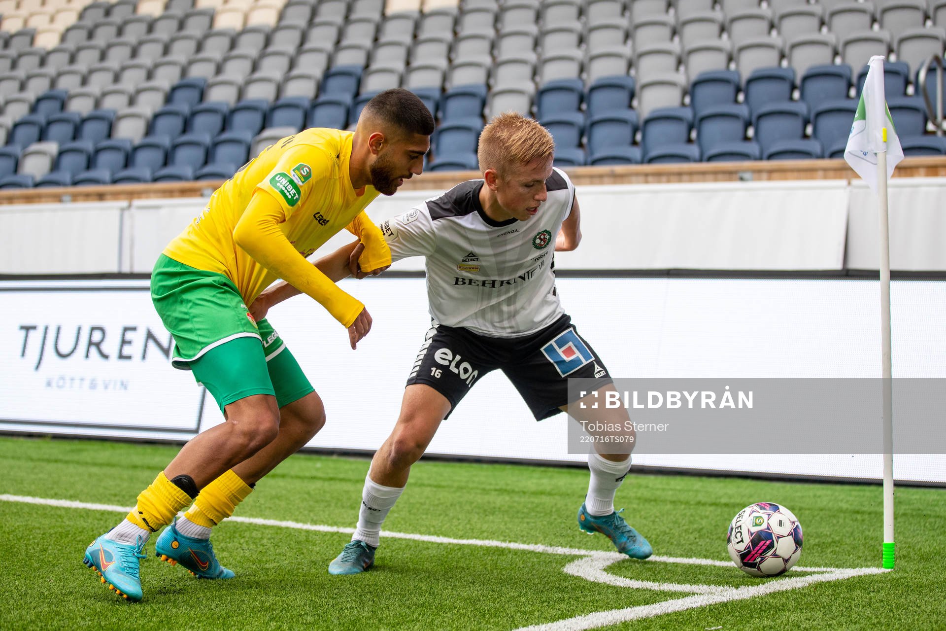 Dalkurds Rassa Rahmani och Örebros David Seger