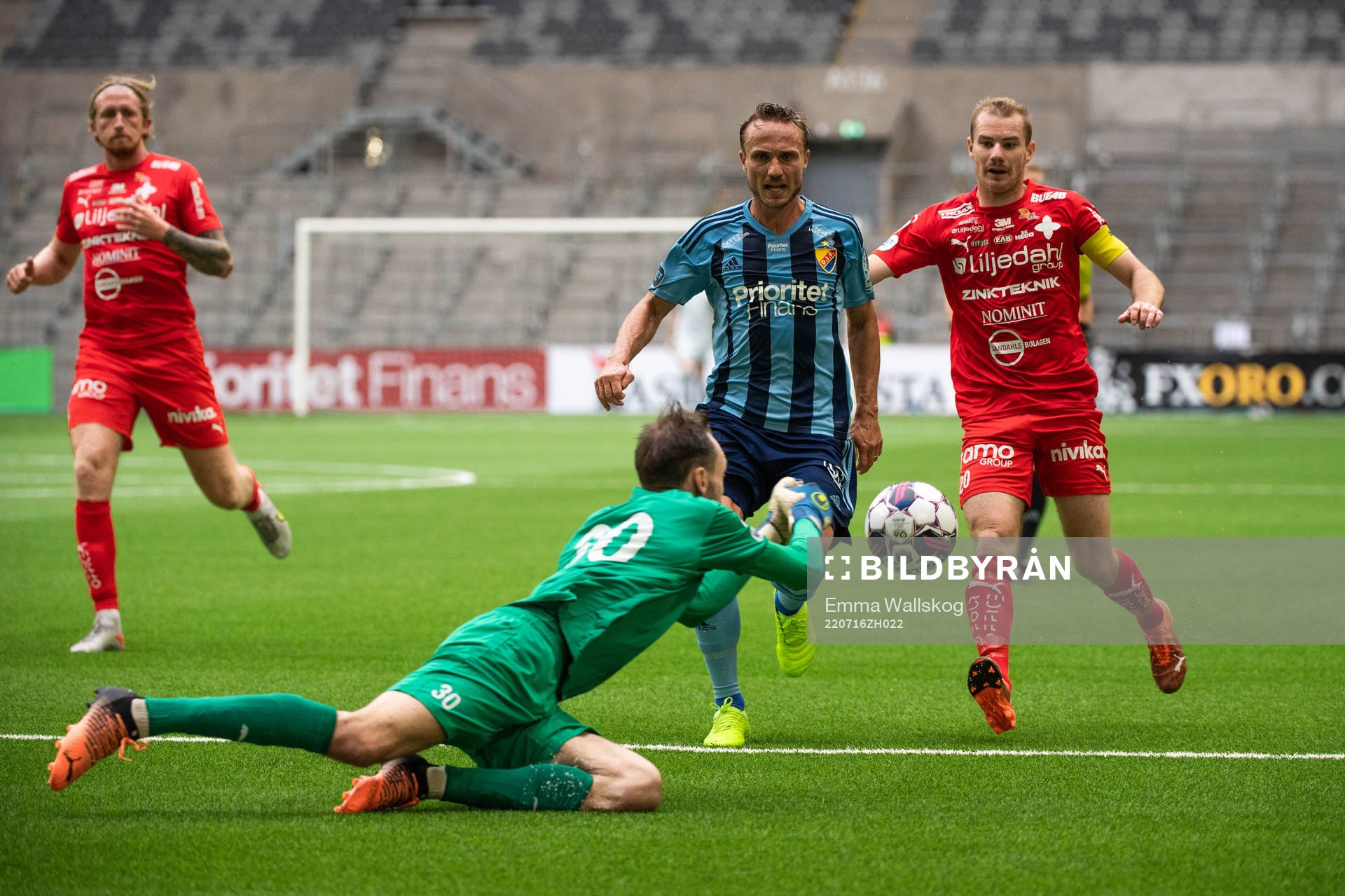 Värnamos målvakt Pilip Vaitsiakhovich och Freddy Winsth