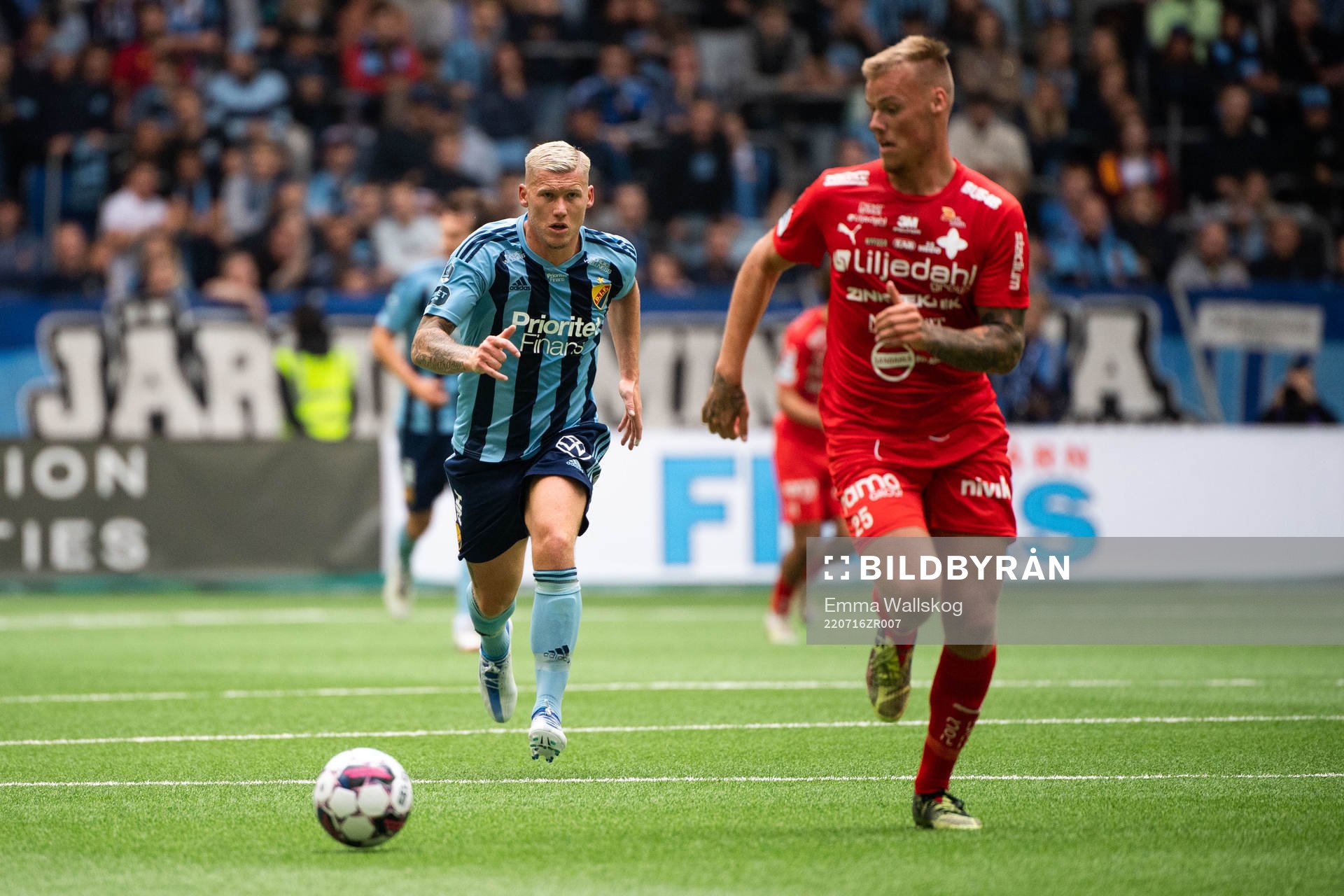 Djurgårdens Victor Edvardsen och Värnamos Victor Eriksson