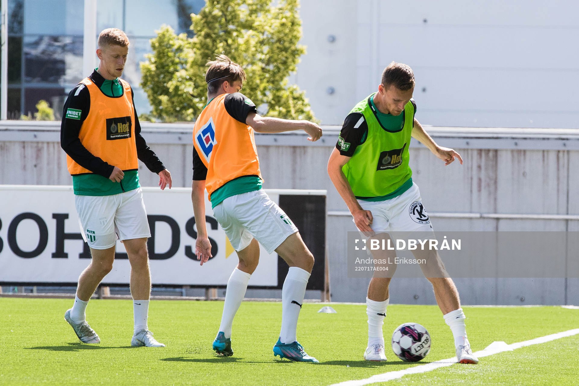 Västerås spelare värmer upp