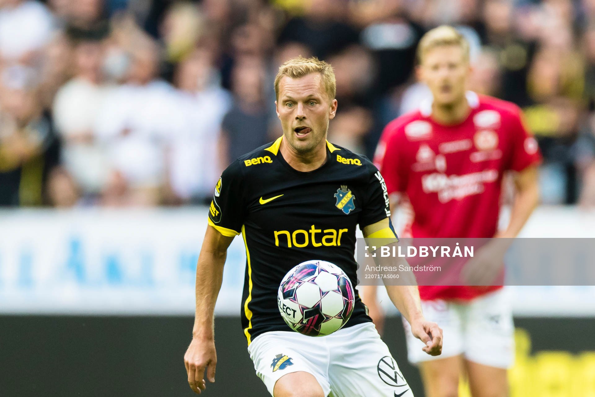 s Sebastian Larsson