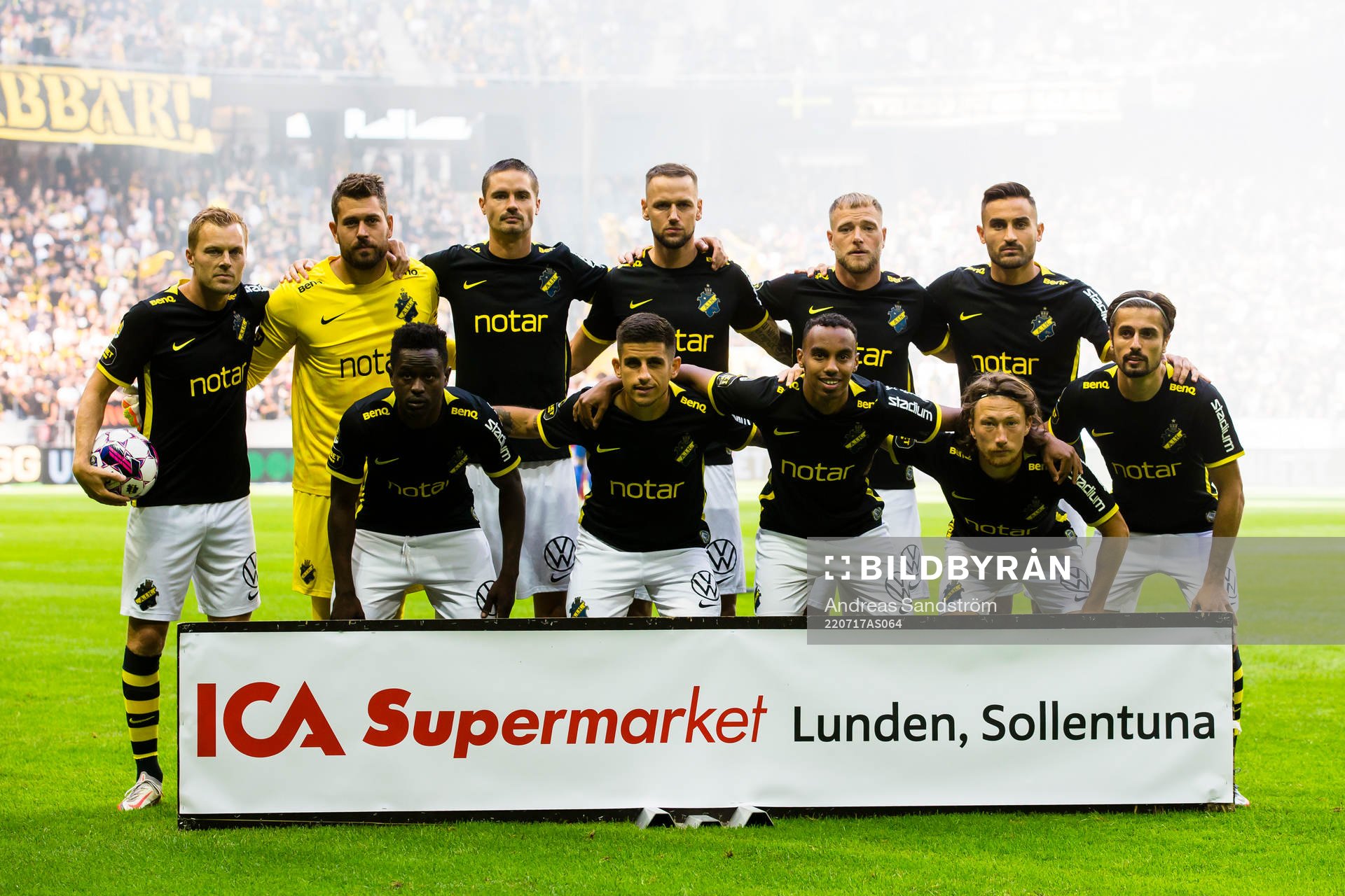 s startelva. Uppe från vänster: Sebastian Larsson,