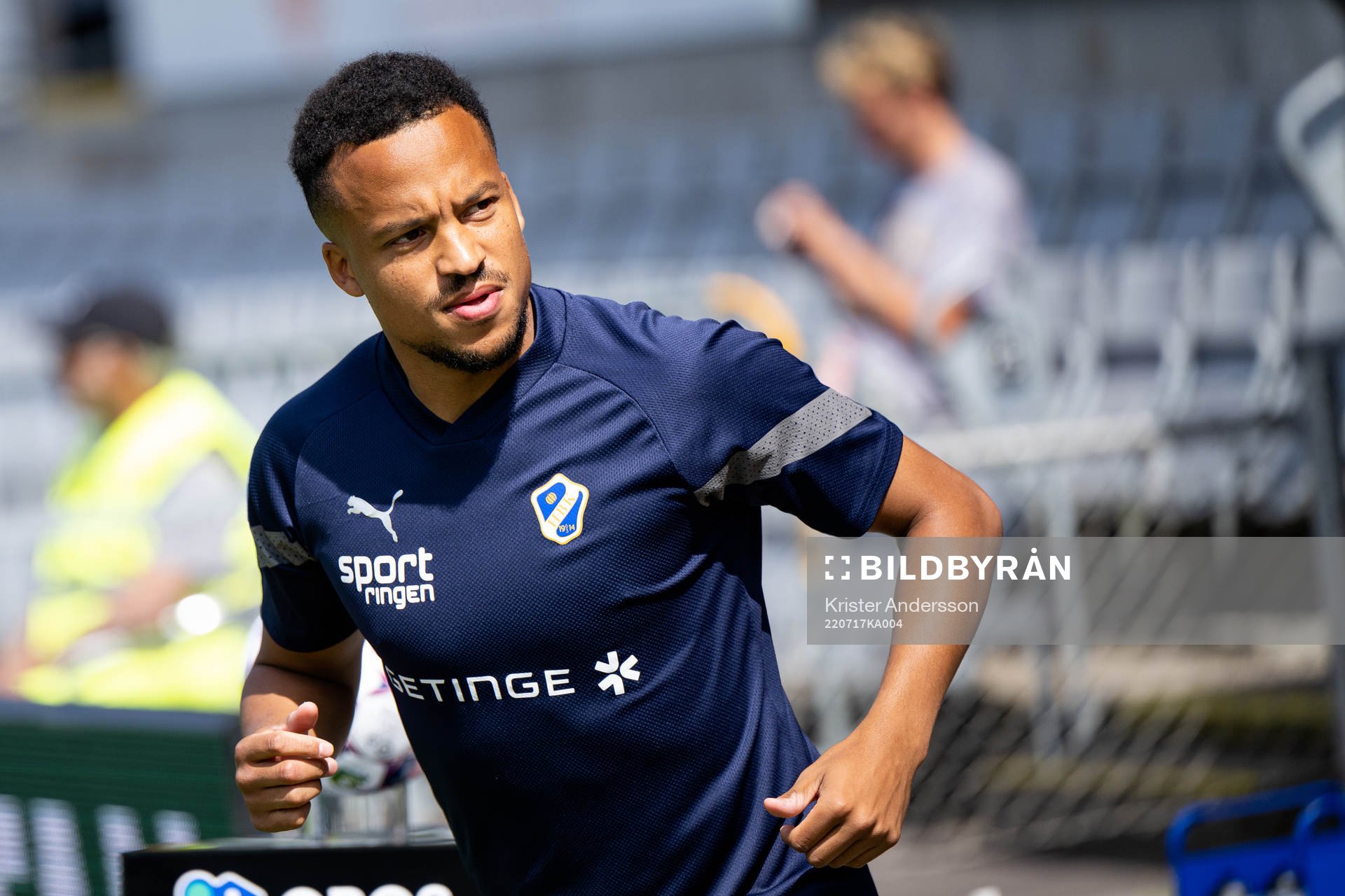 Halmstads Marcus Olsson före fotbollsmatchen i Superettan