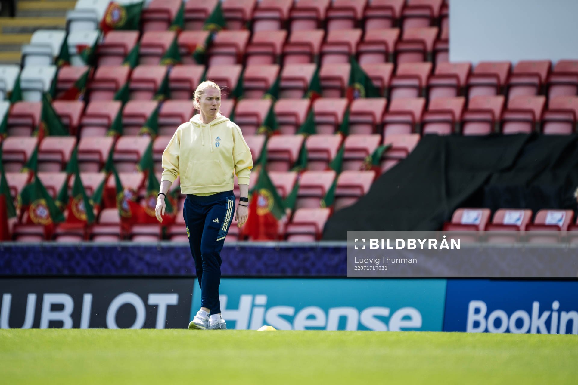 goalkeeper Hedvig Lindahl of Sweden