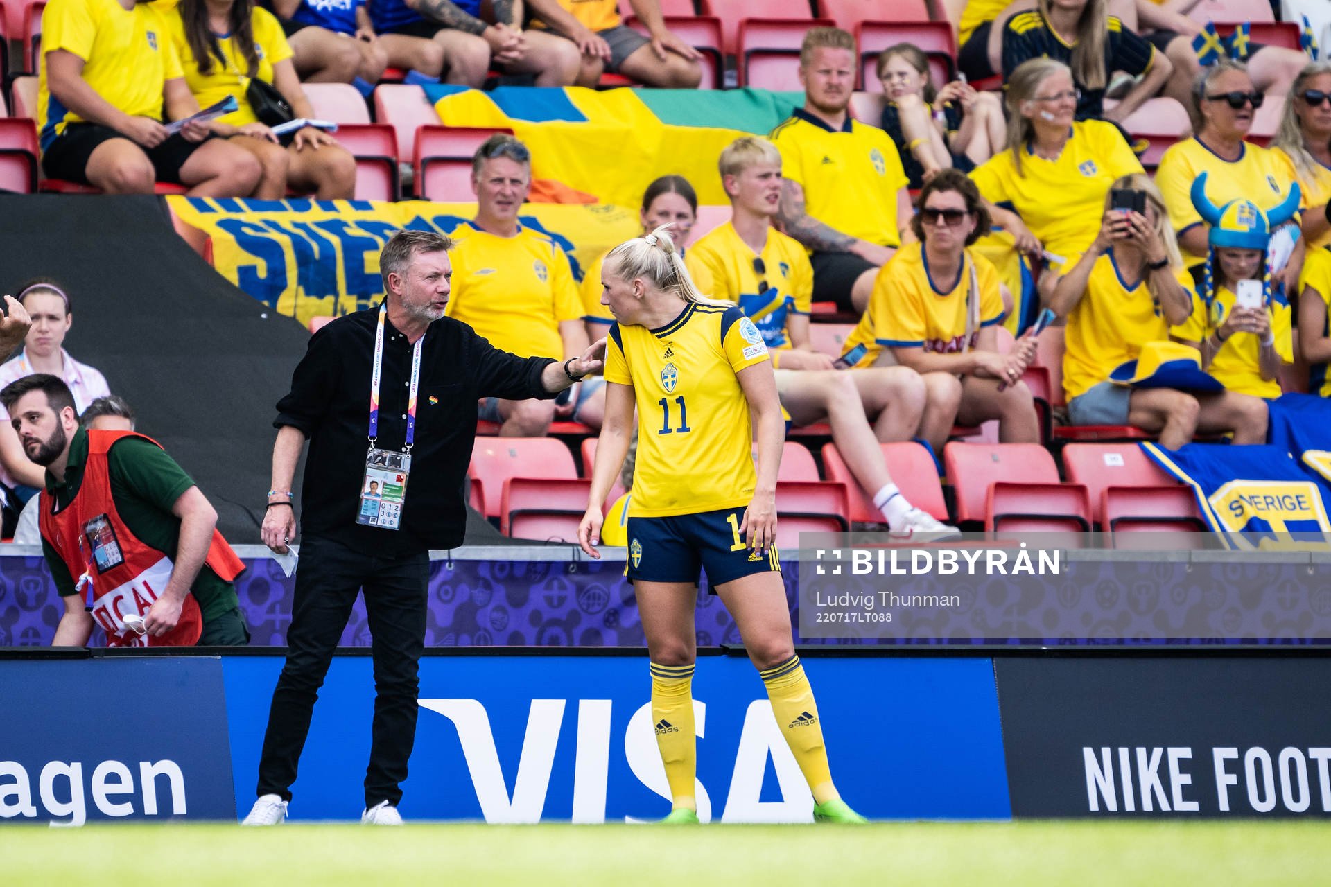 Peter Gerhardsson, head coach and Stina Blackstenius of