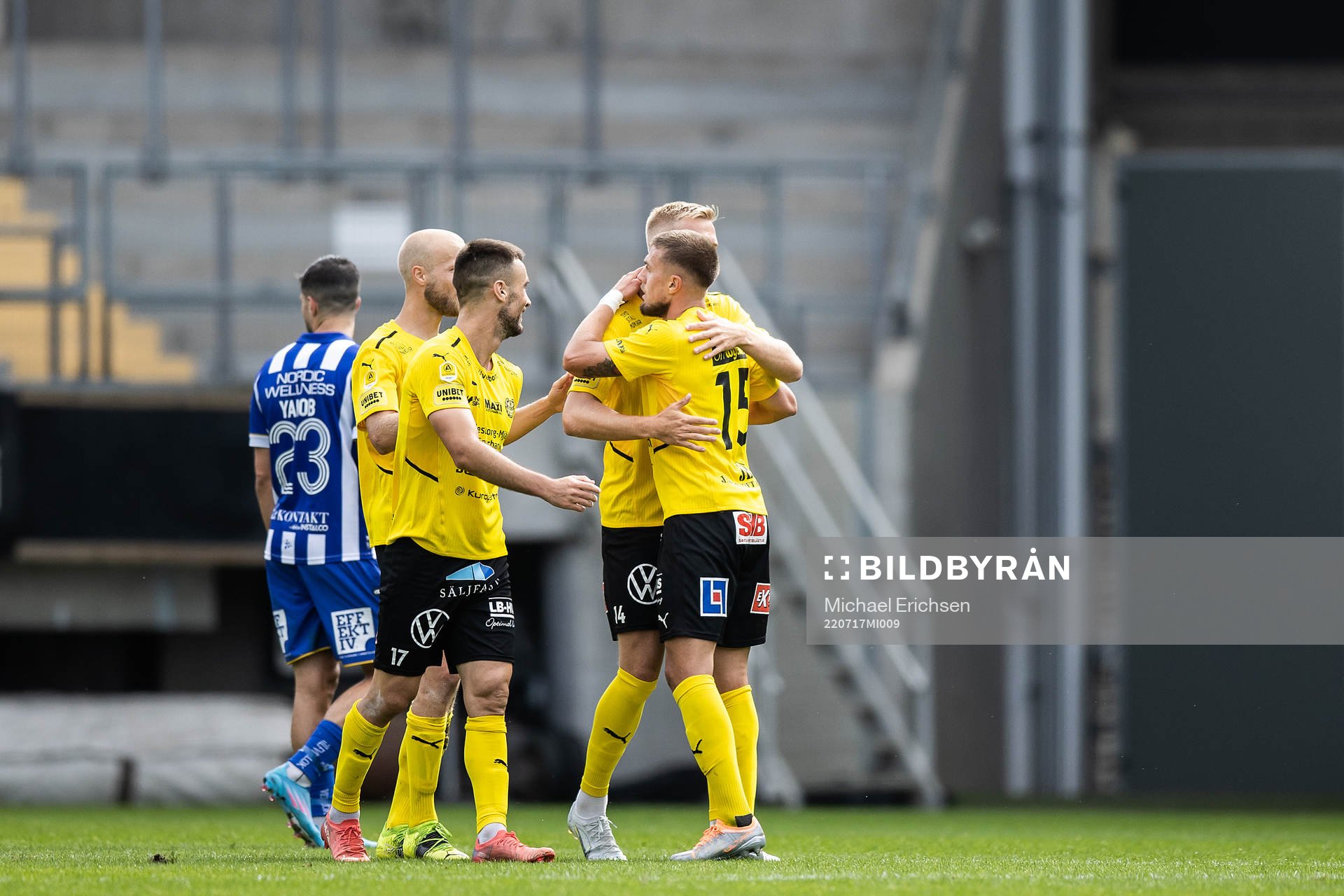 Mjällbys Ivan Kričak jublar