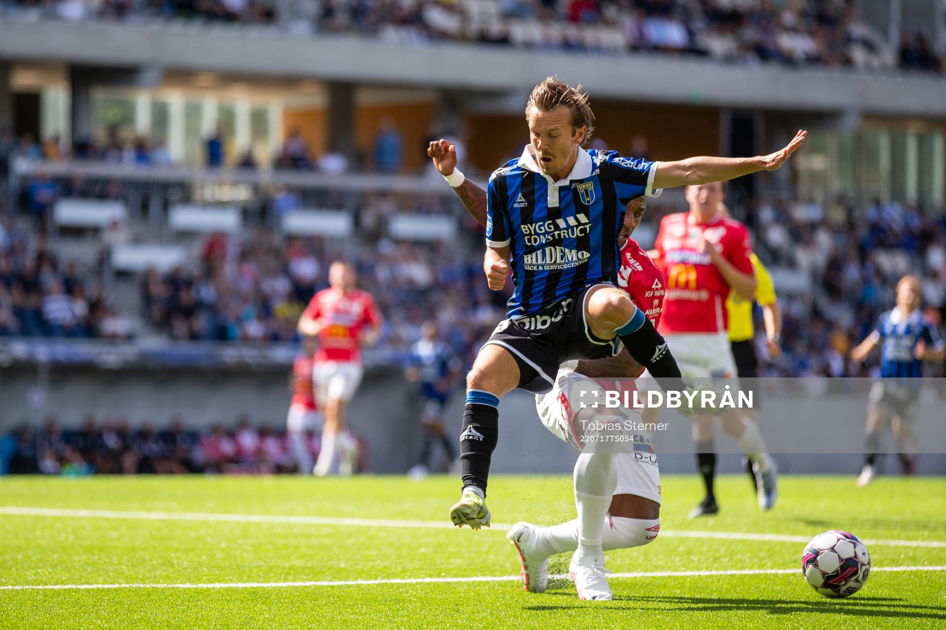 Sirius Patrik Karlsson Lagemyr och Degerfors Joseph Claude