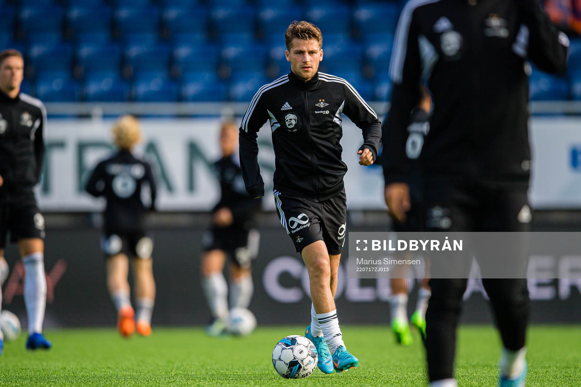 Carl Johan Holse Justesen of Rosenborg warms up