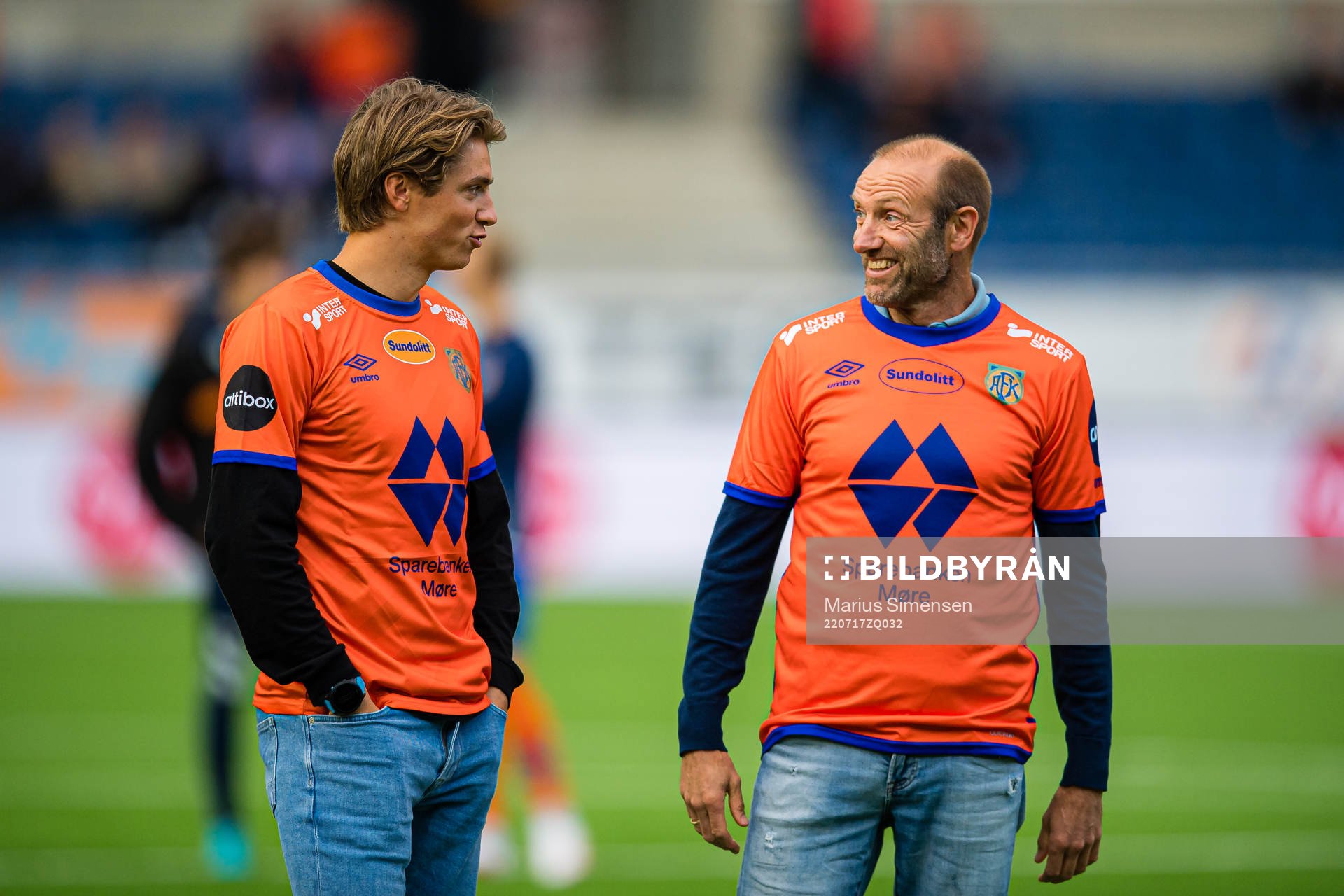 Lars Agnar Hjelmeset and Odd-Bjørn Hjelmeset during a half-time break show during the Eliteserien match between Aalesund and Rosenborg on July 17, 2022 in Ålesund.