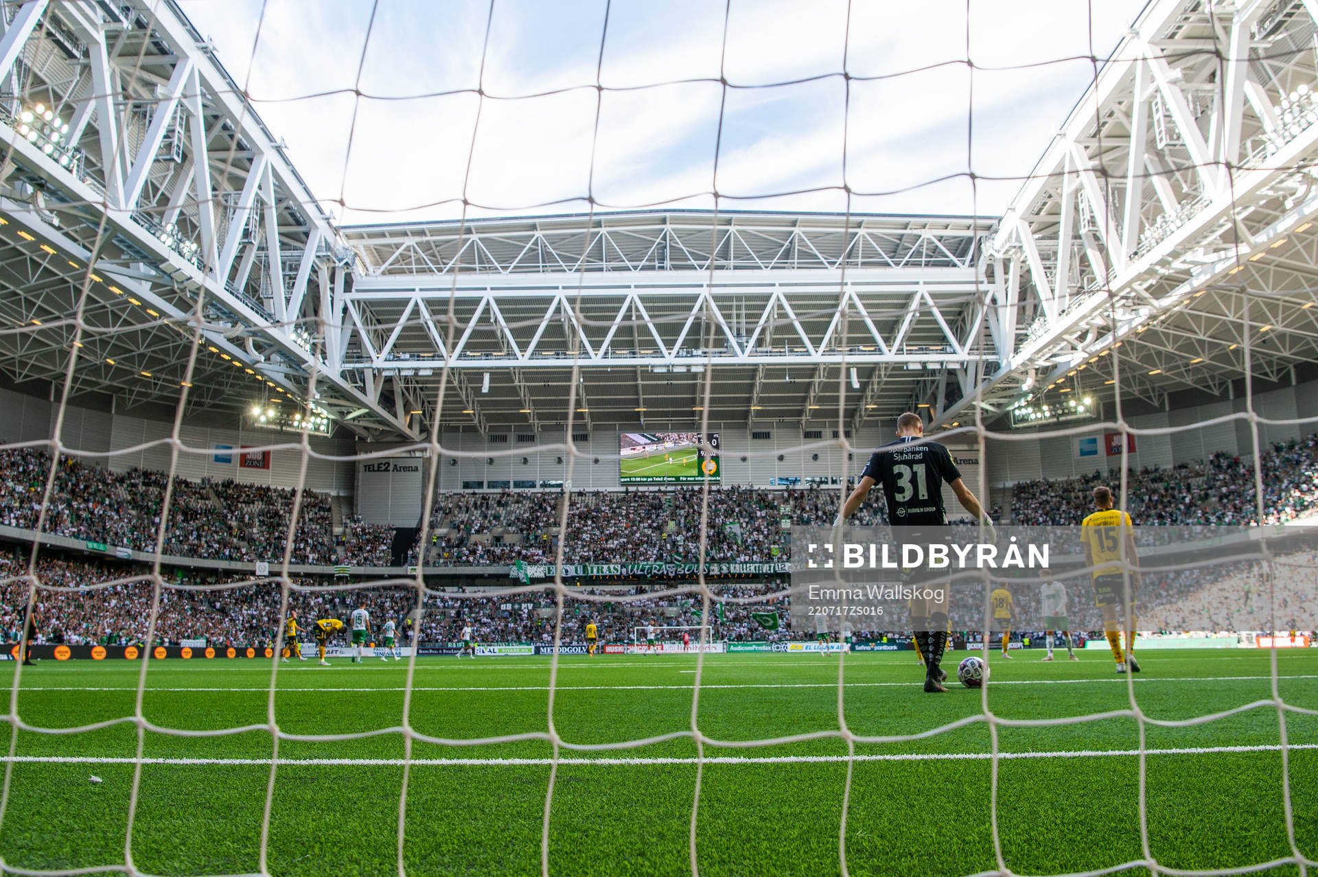 Elfsborgs målvakt Tim Rönning deppar