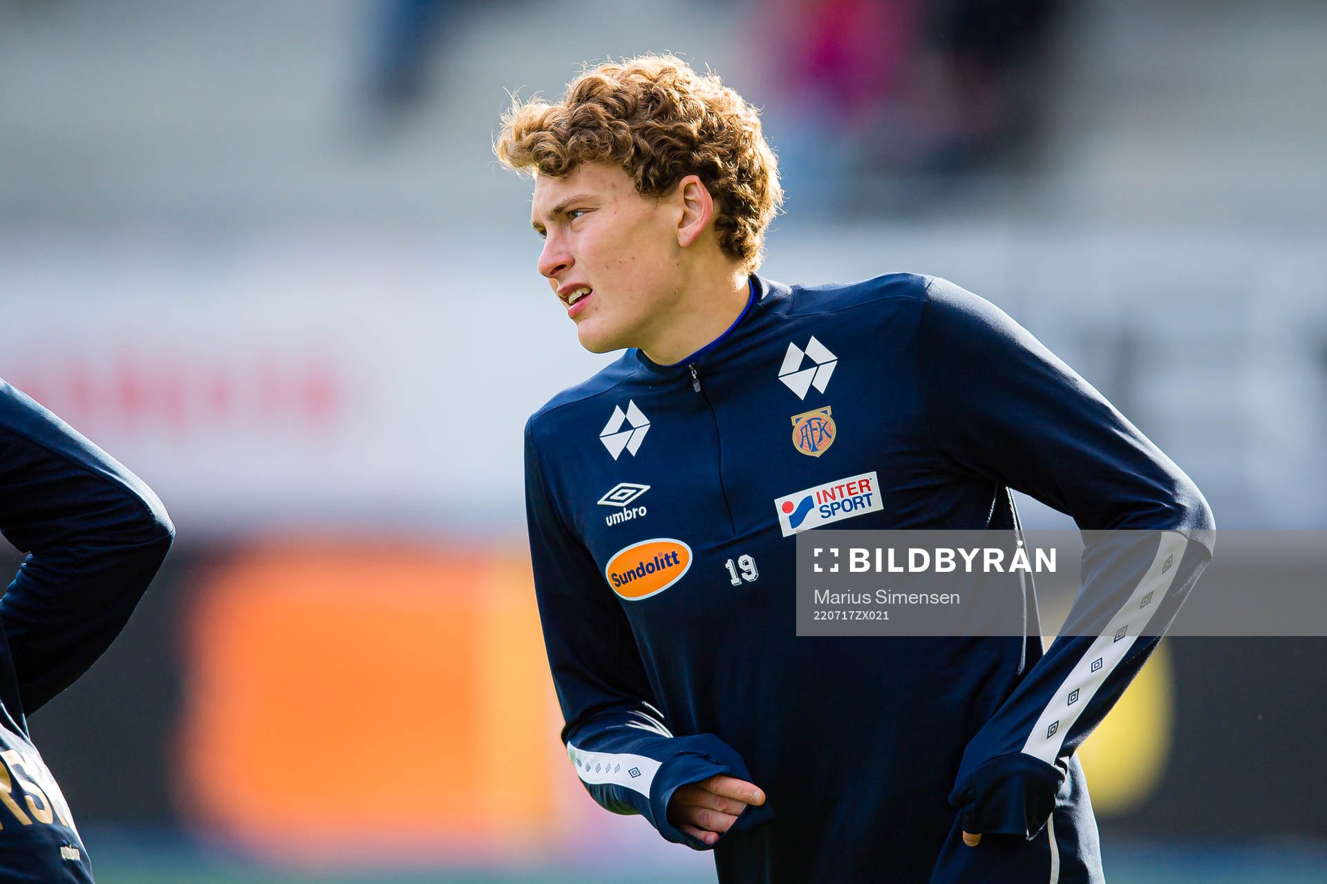 Isak Dybvik Määttä of Aalesund warms up