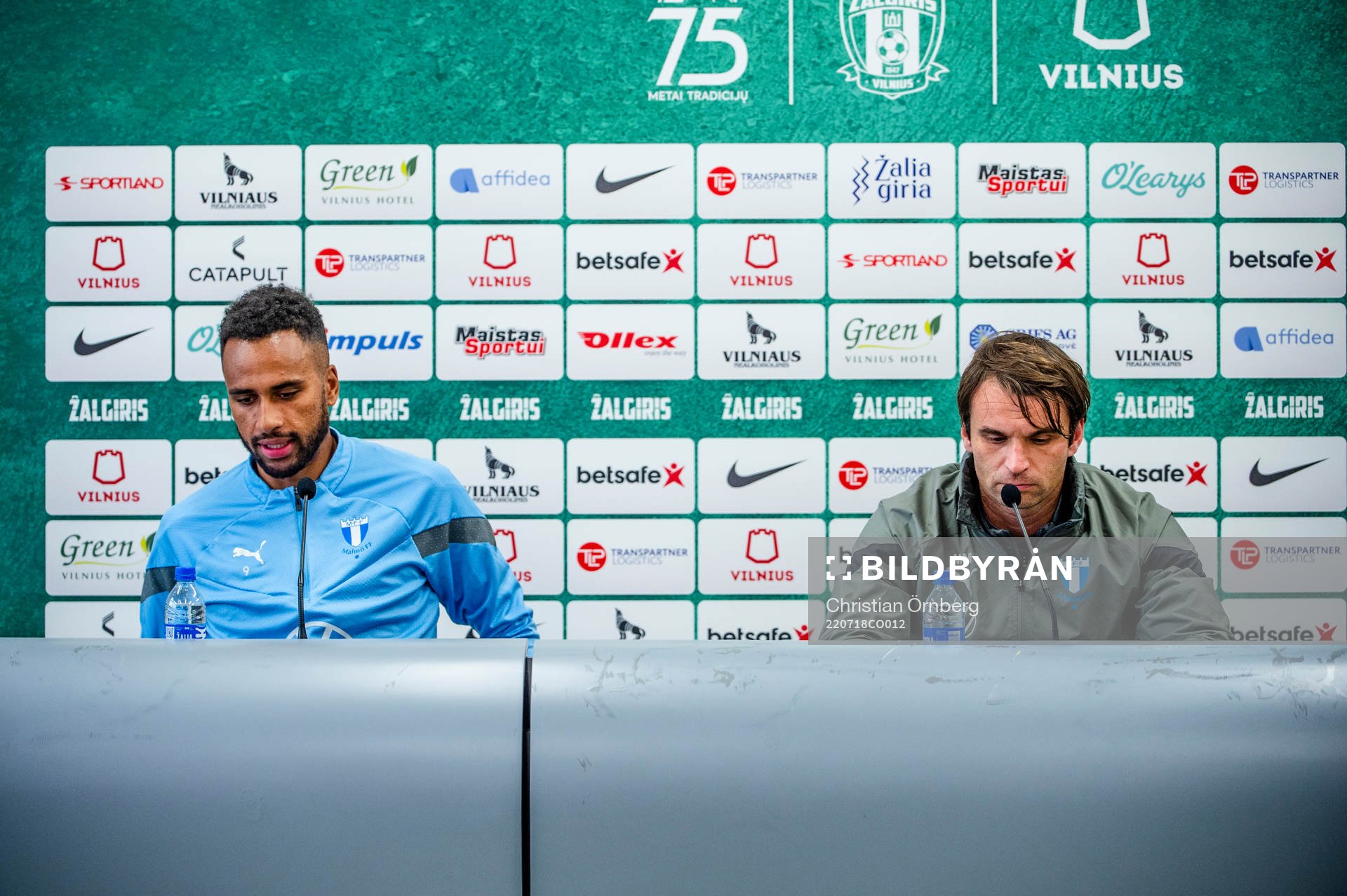 Isaac Kiese Thelin and coach Milos Milojevic