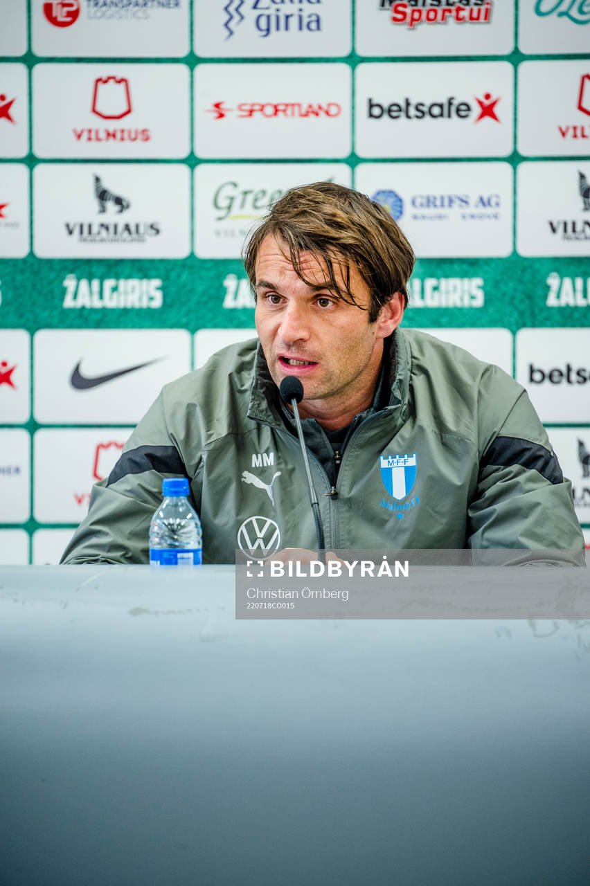 Coach Milos Milojevic