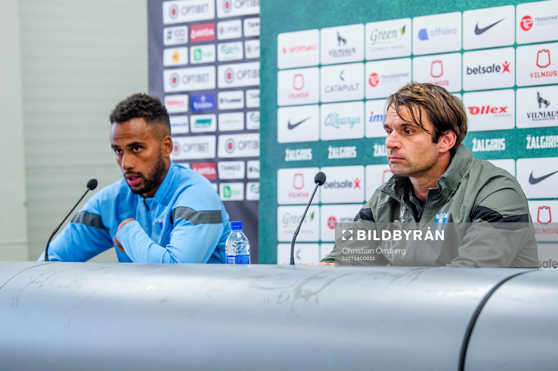 Isaac Kiese Thelin and coach Milos Milojevic