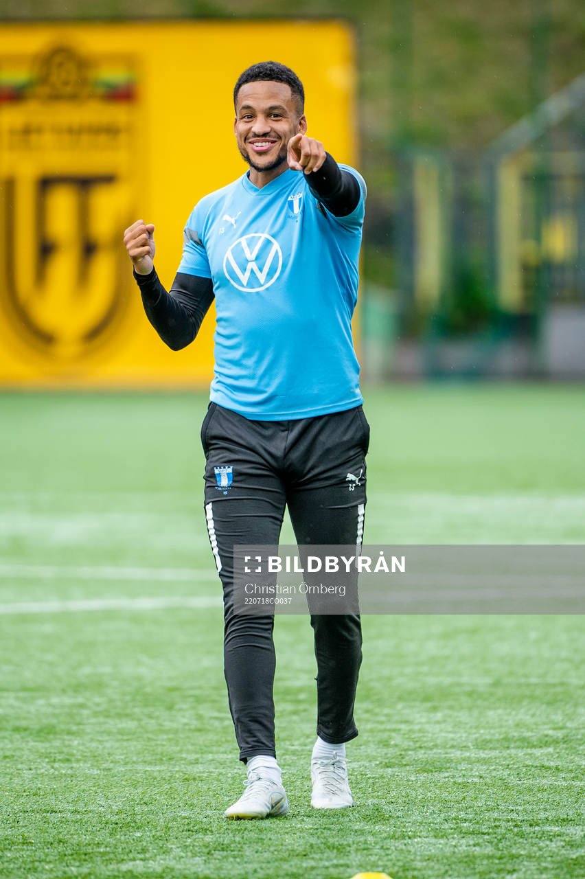 Martin Olsson