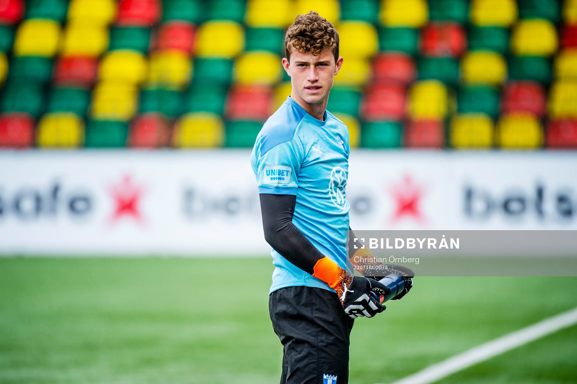 Goalkeeper Viktor Andersson
