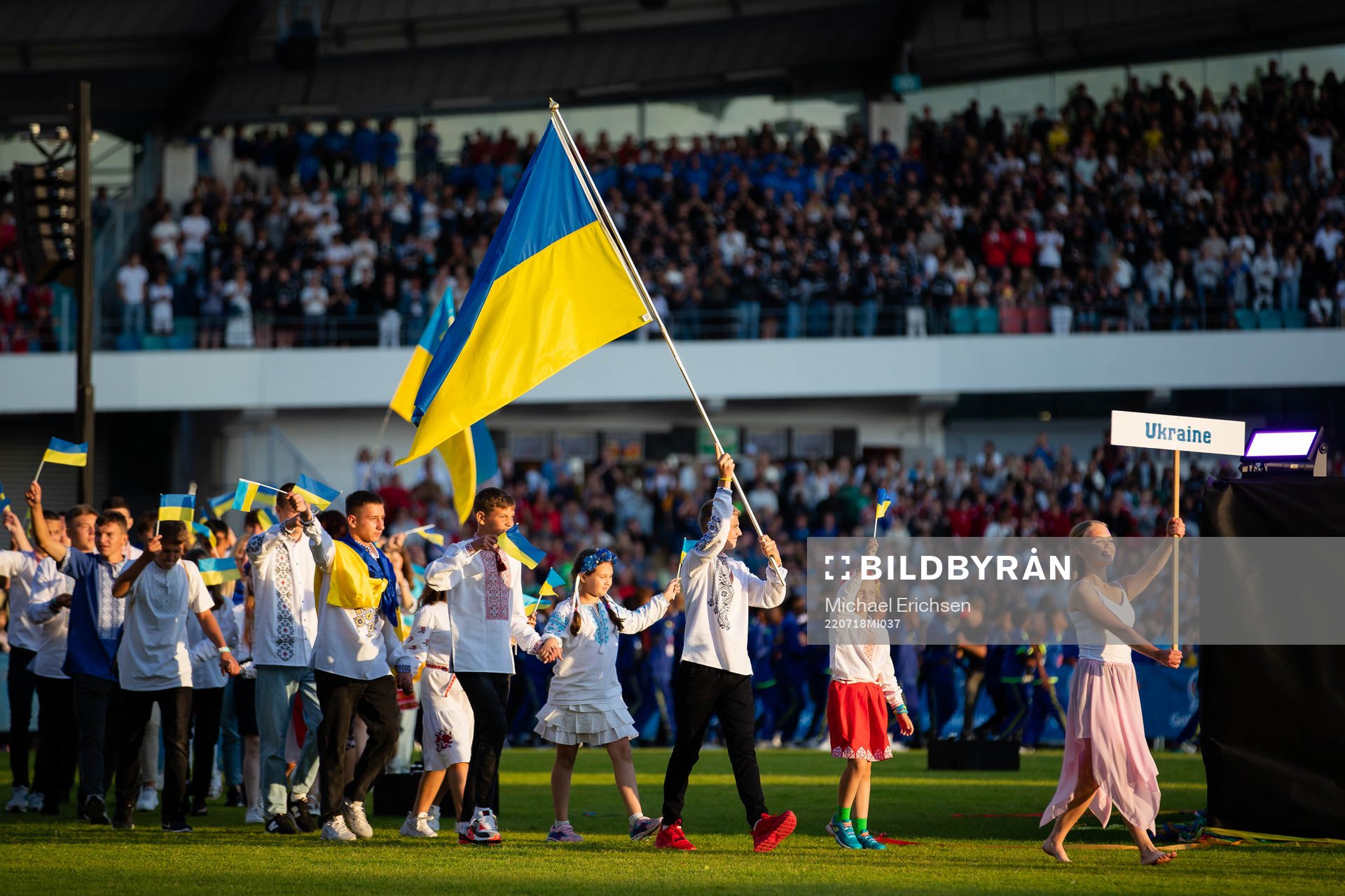 Ukraina