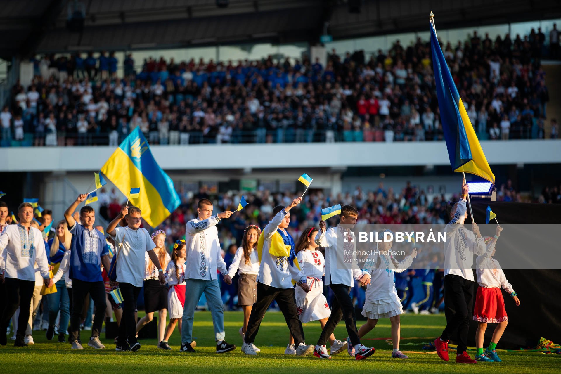 Ukraina