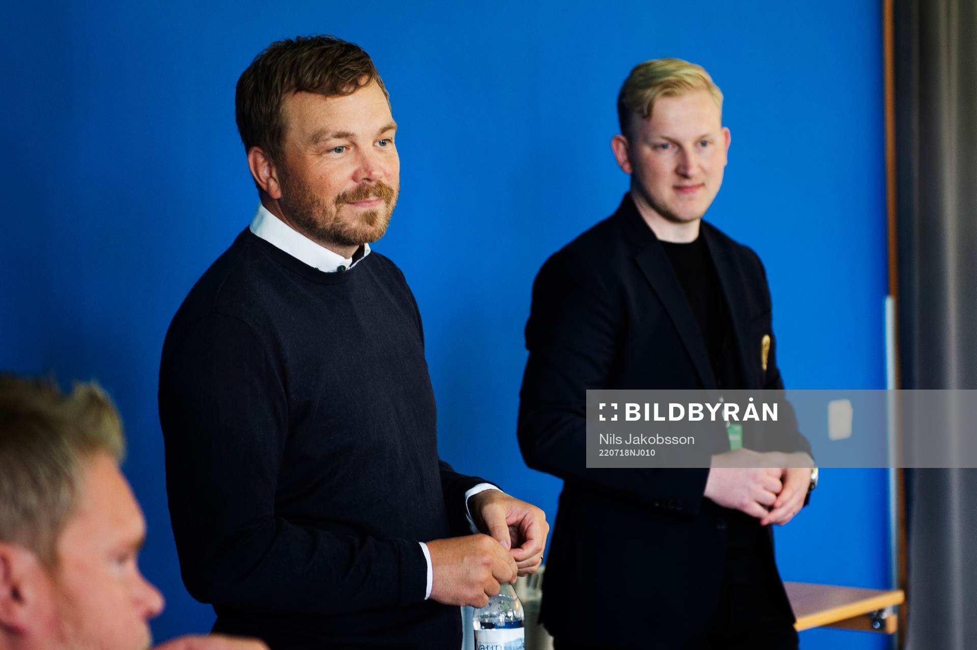 GIF Sundsvalls tänare Henrik Åhnstrand innan pratar med