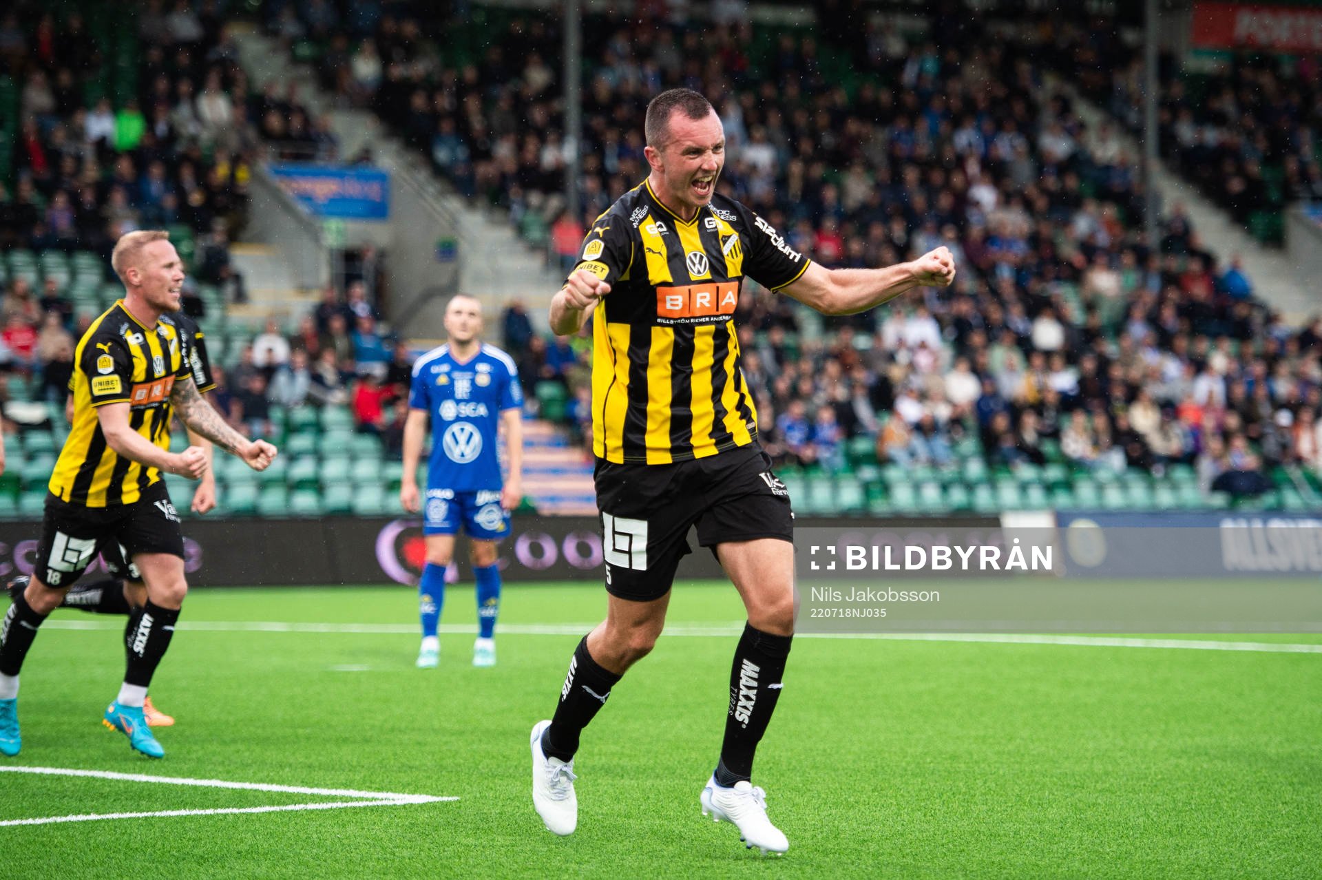 Häckens Even Hovland jublar