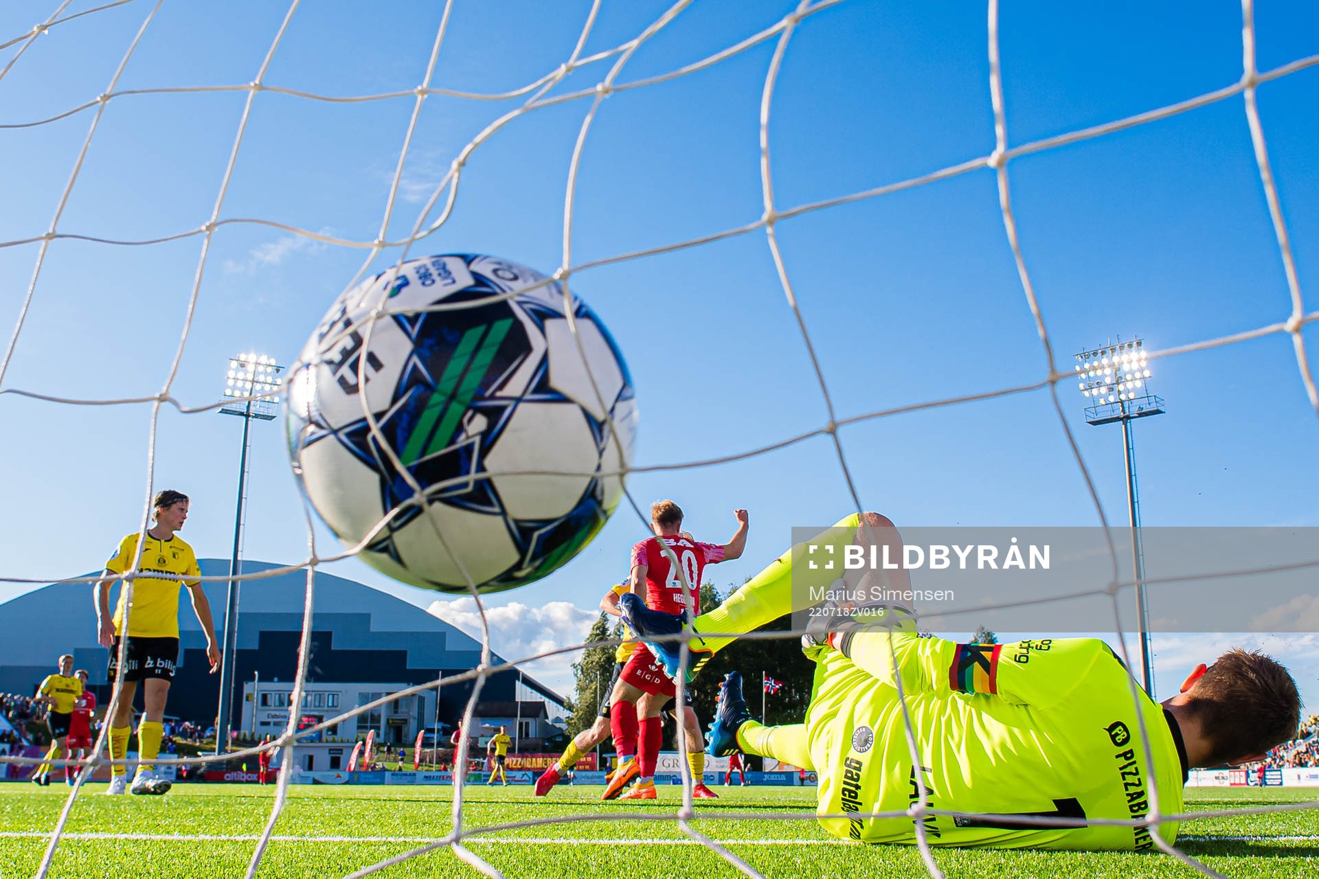 Aune Selland Heggebø of Brann celebrates