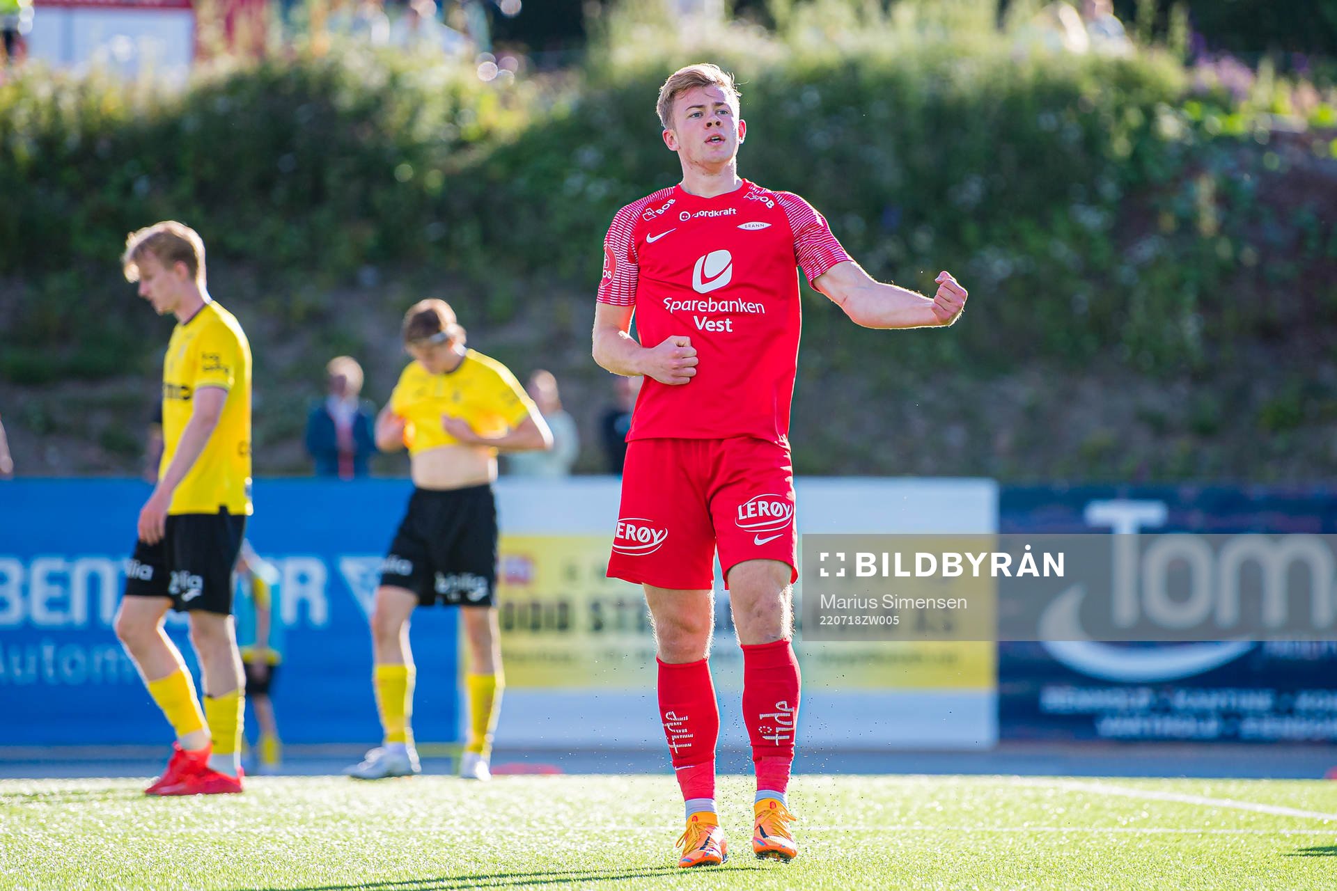 Aune Selland Heggebø of Brann celebrates