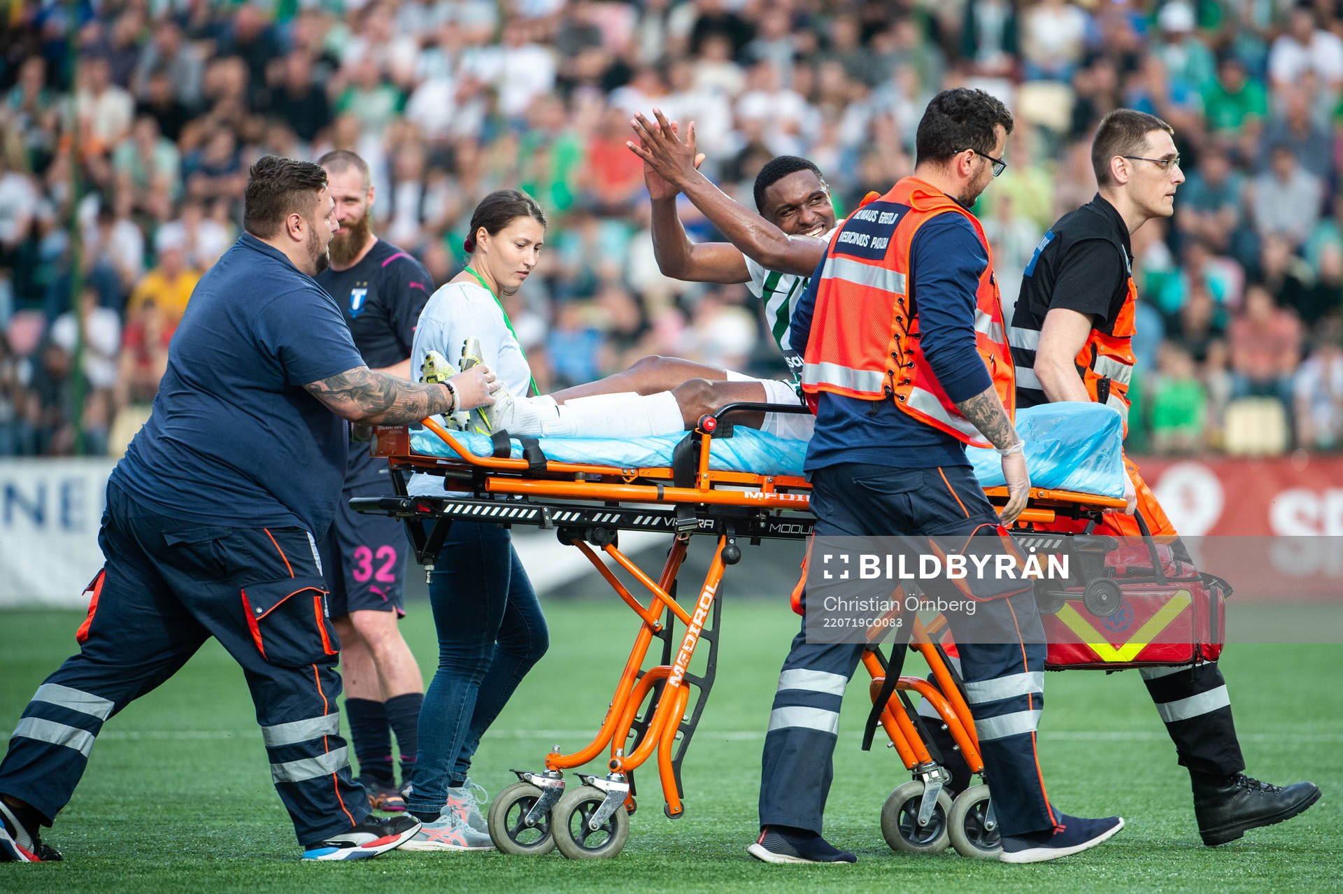 Renan Abner Do Carmo De Oliveira of FK Zalgiris is carried