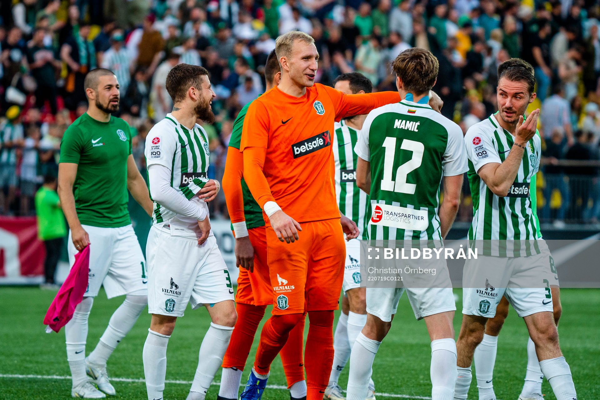 Goalkeeper Edvinas Gertmonas and the players of FK Zalgiris