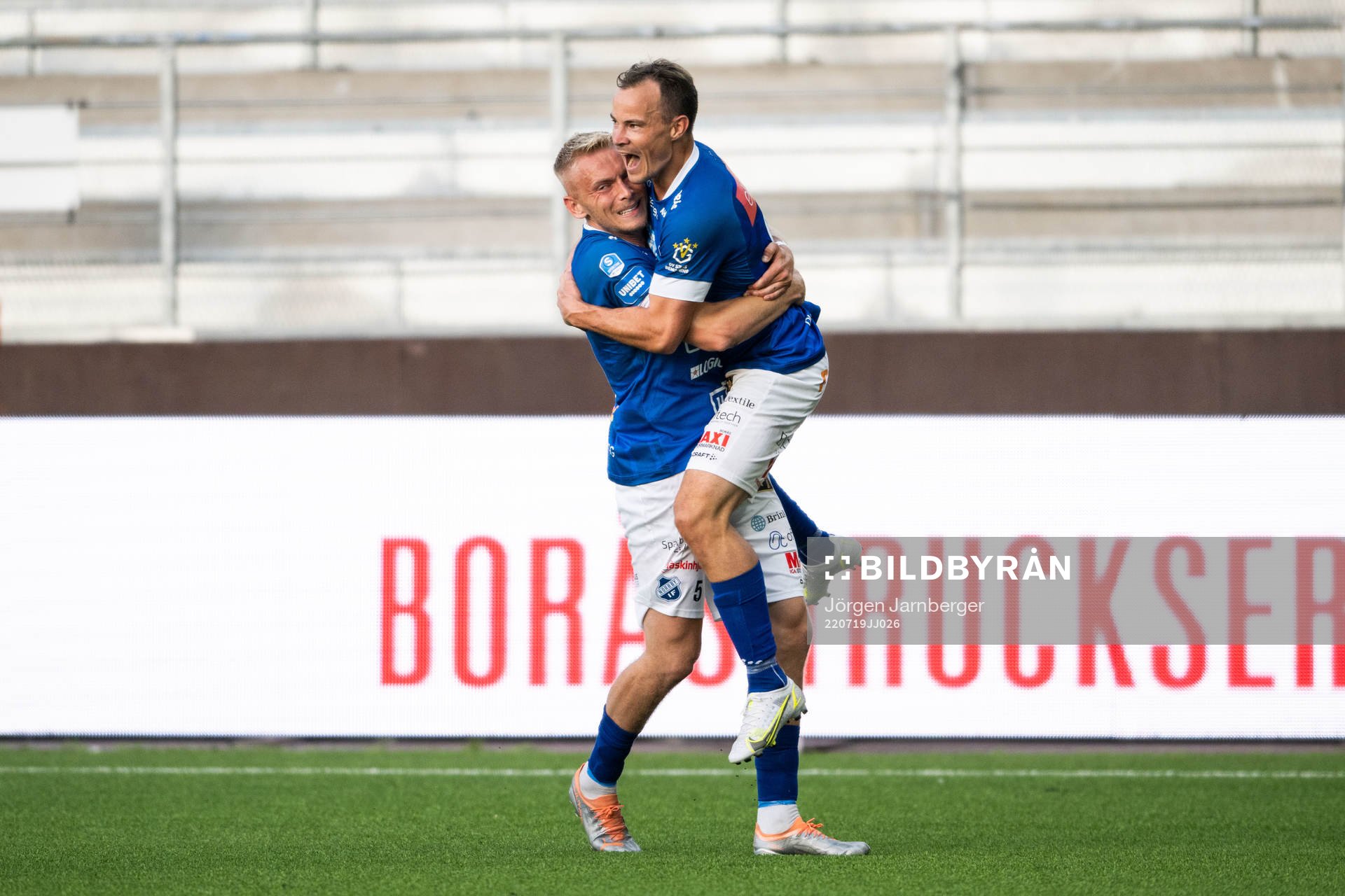 Norrbys Anton Wede och Johan Brannefalk jublar