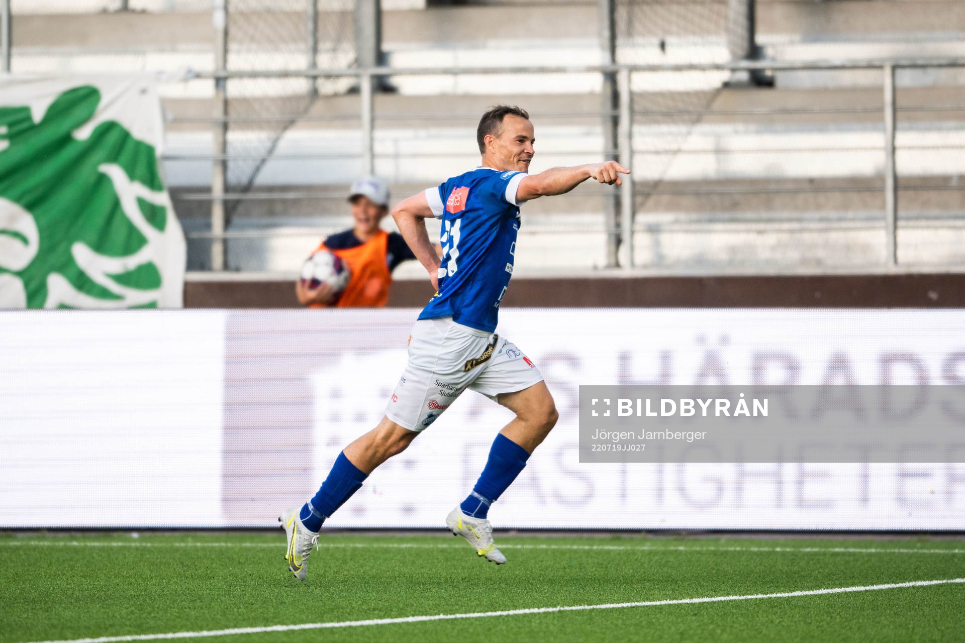 Norrbys Anton Wede jublar